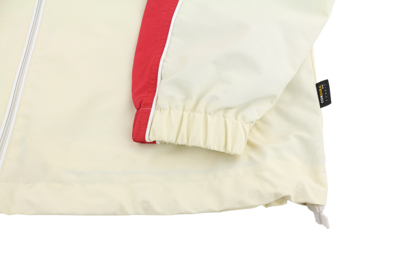 DIESEL J-Jason vyriška striukė, L dydžio, su užtrauktuku, gobtuvu, pamušalu ir lengvu Cordura audiniu. RMK 250 €. 