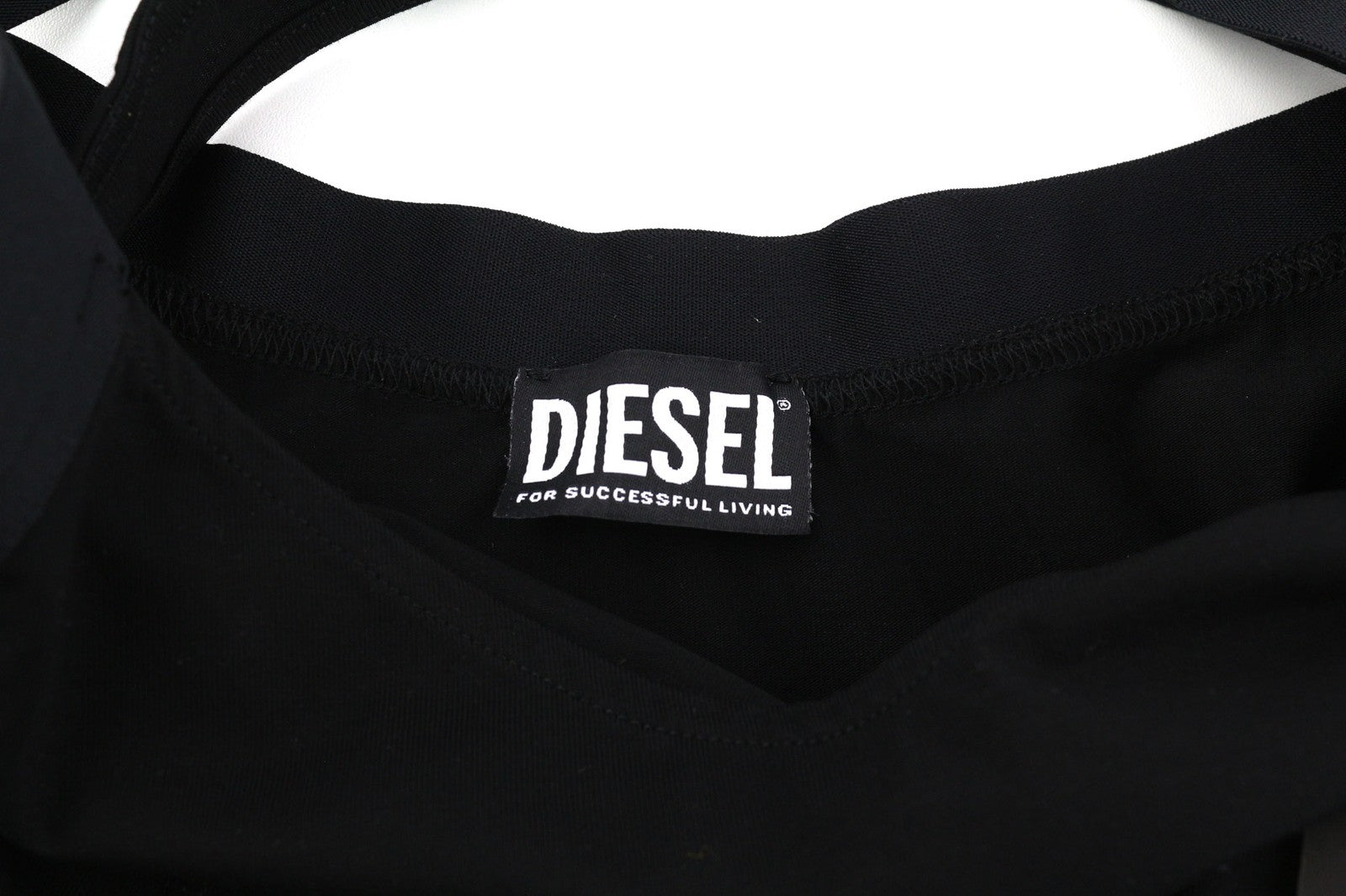 DIESEL D-Ela moteriška suknelė XS, be rankovių, tampri, apvaliu kaklu, juodos spalvos. RRP 110 €. 