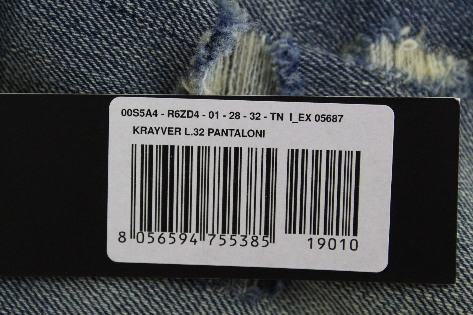 DIESEL Krayver R6ZD4 vyriški džinsai W28/L32 mėlyni, ploni, morkų rašto, plėšytos medvilnės rašto džinsai 