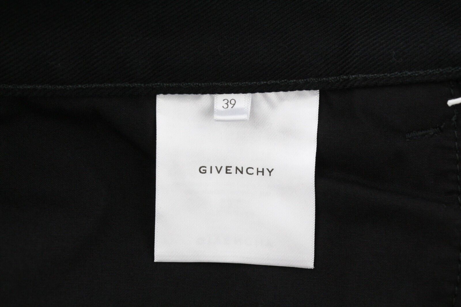 GIVENCHY X Tiffany vyriški džinsai W39, siaurėjantys, tamsiai juodi, su užtrauktuku užsegamomis kišenėmis. 