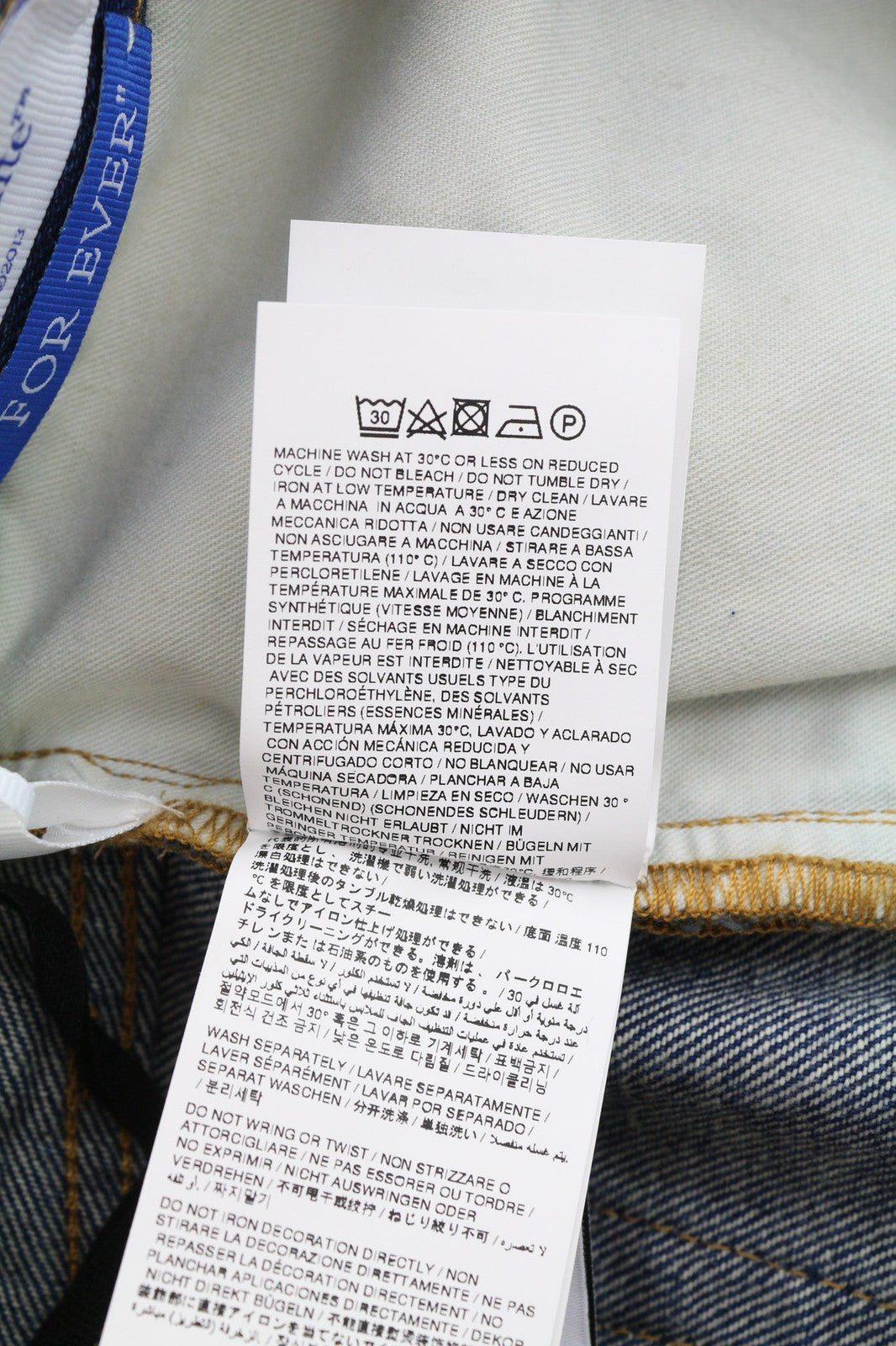 BALTI ARR siaurėjantys vyriški džinsai W31 tamsiai mėlyni su sagomis ir kišenėmis, skalbti, rekomenduojama kaina – 650 € 