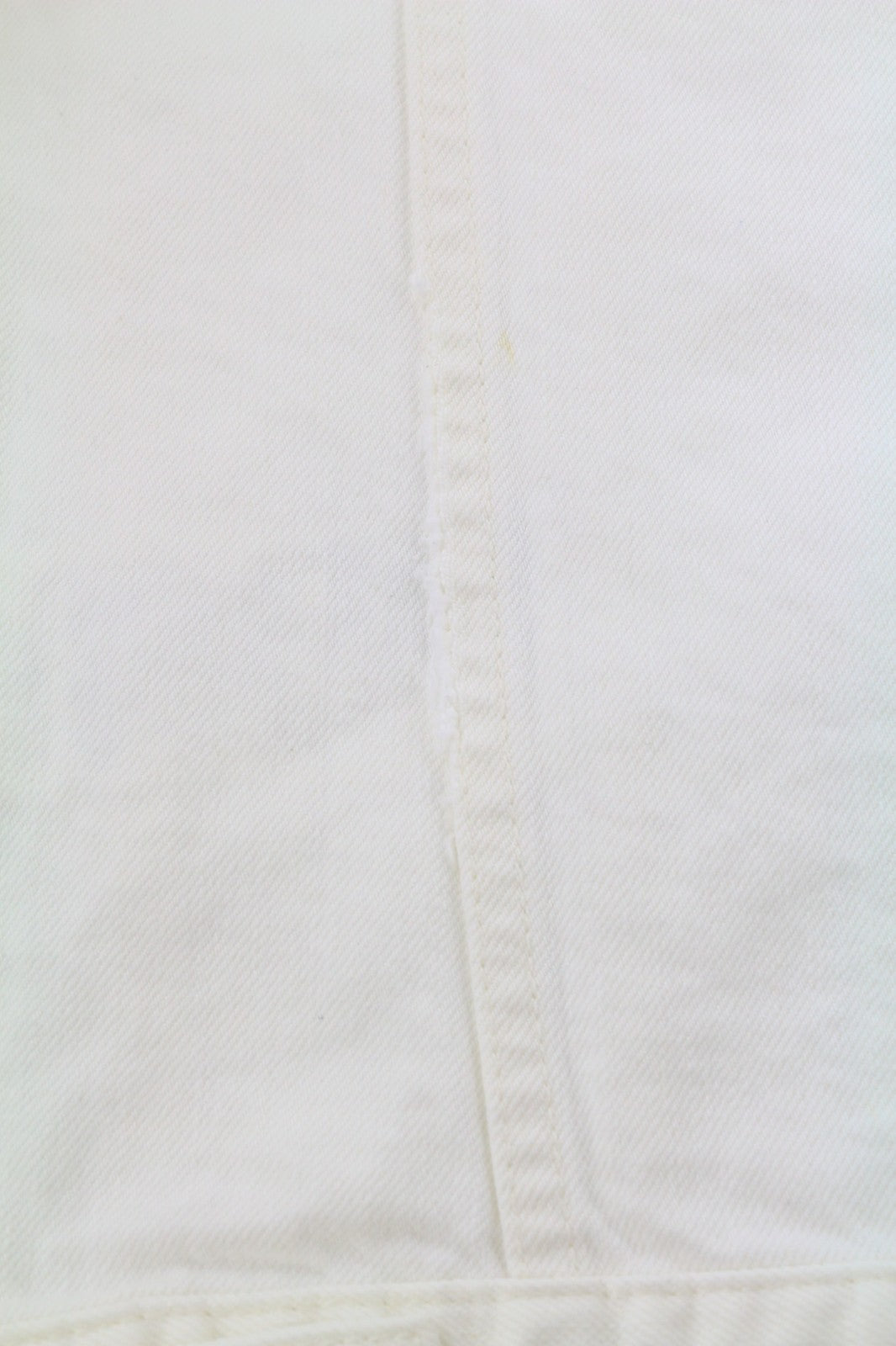 NUDIE Perry vyriška striukė S, ekologiška balta, su sagomis kaklo srityje, džinsinio audinio. 