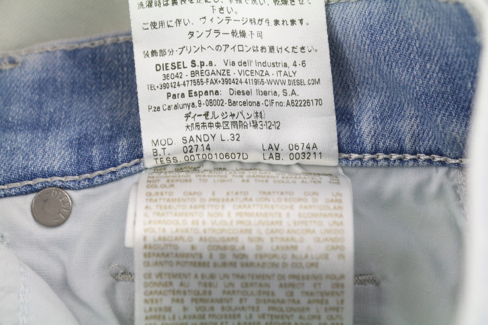 DIESEL D.N.A. Sandy 0674A Women Jeans W25/L32 Regular Slim Straight Distress