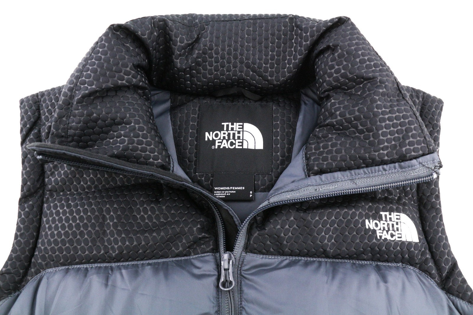 „The North Face“ moteriška liemenė S 700, su pūkų izoliacija, dygsniuota „Pertex Quantum“. 