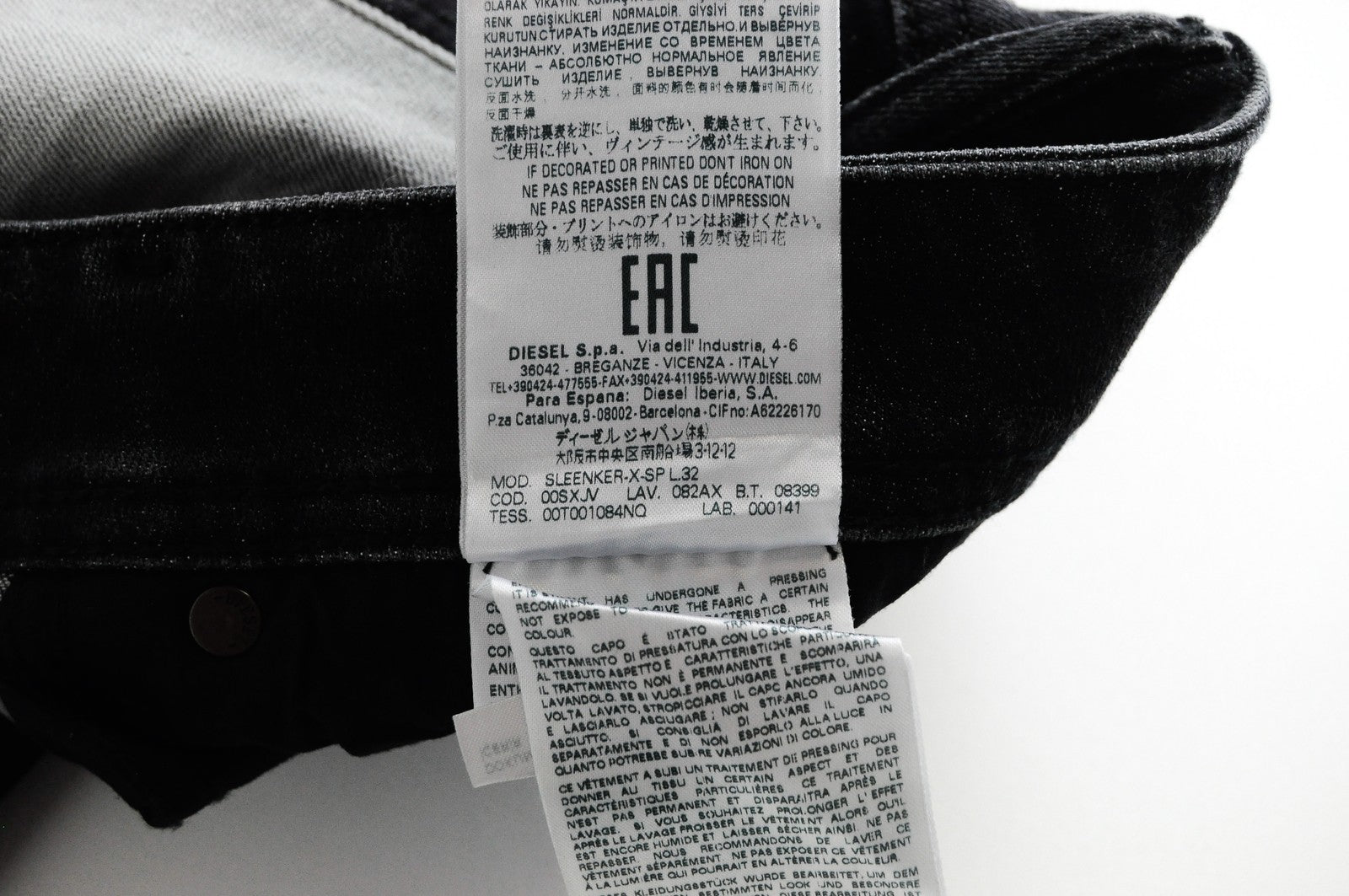 DIESEL Sleenker-X-SP 082AX vyriški džinsai W33/L32 pilki, ploni, aptempti medvilniniai džinsai 