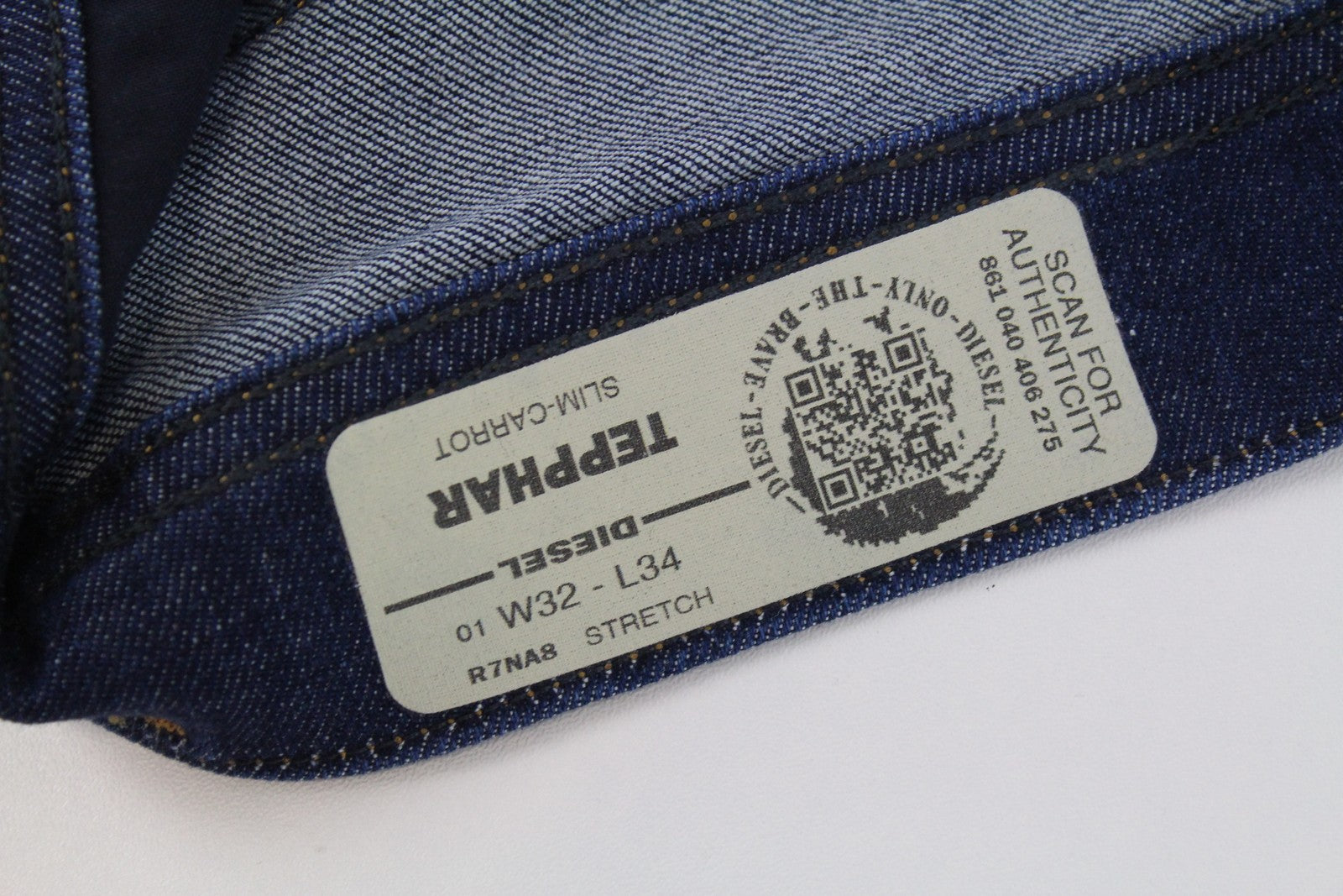 DIESEL Tepphar R7NA8 vyriški džinsai W32 L34 Slim morkų spalvos, skalbtos mėlynos spalvos, medvilninis kirpimas 