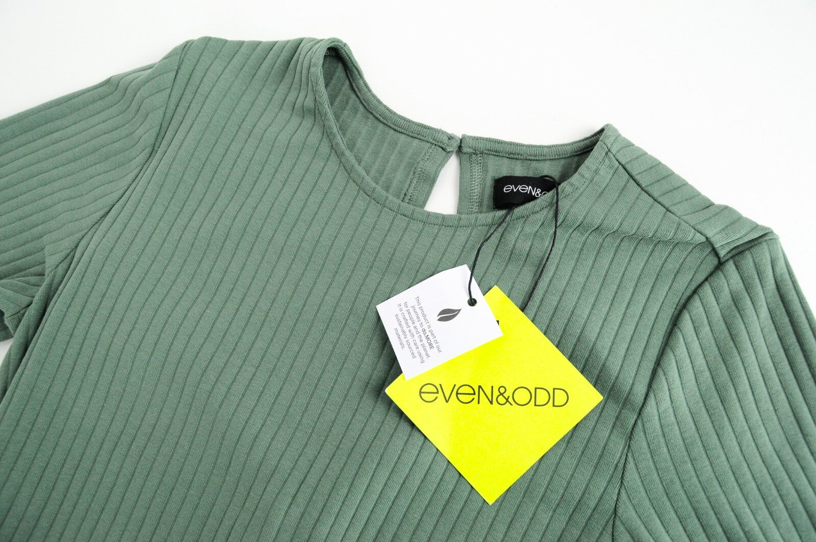 EVENS &amp; ODD moteriškas kombinezonas M žalias trumpomis rankovėmis briaunotas medvilninis su diržu tamprus 