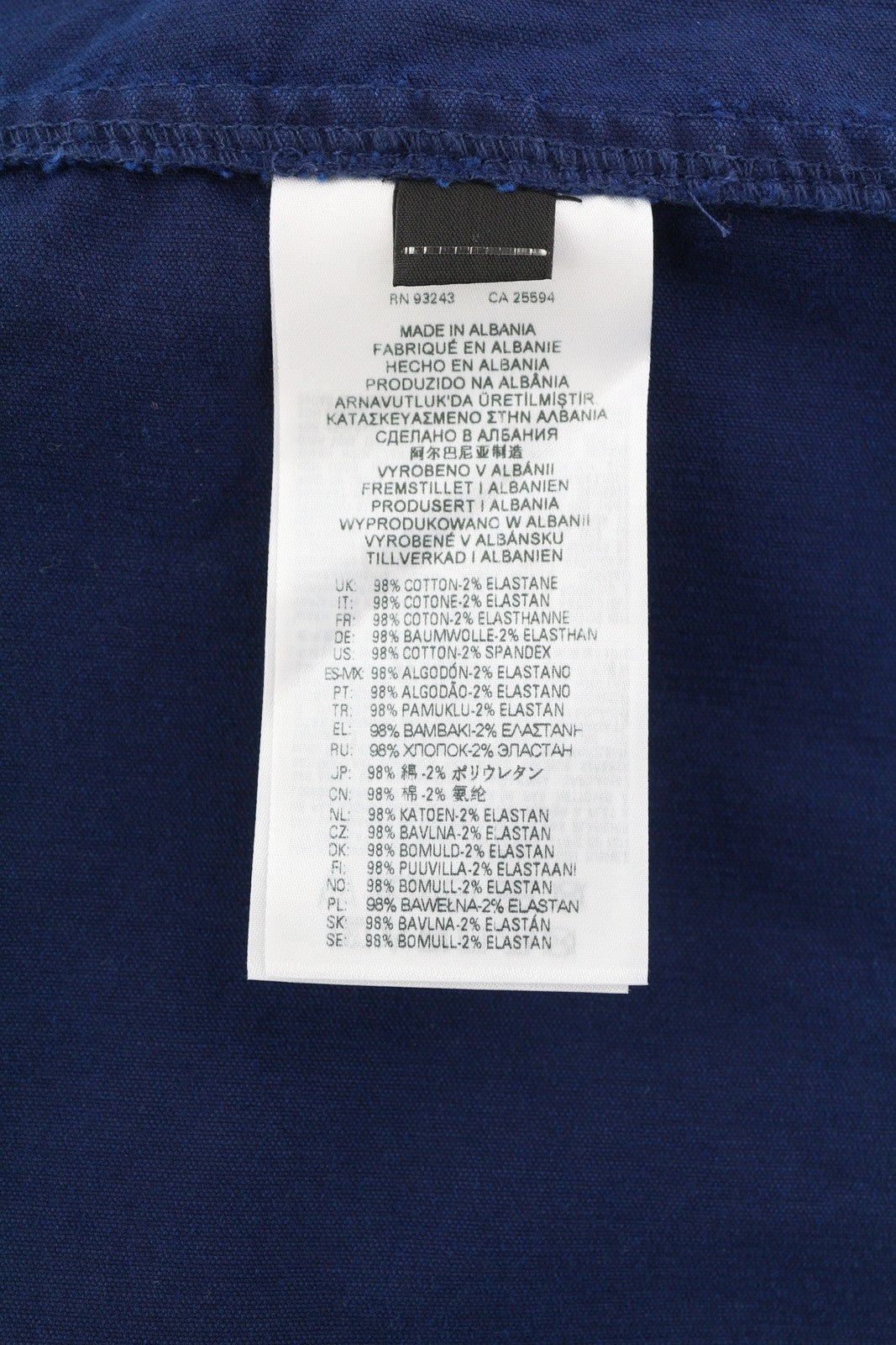 DIESEL vyriški marškinėliai S-Bun-Cord, M dydžio, skalbtos mėlynos spalvos, storai išskleidžiamos sagties. Rekomenduojama kaina – 175 €. 