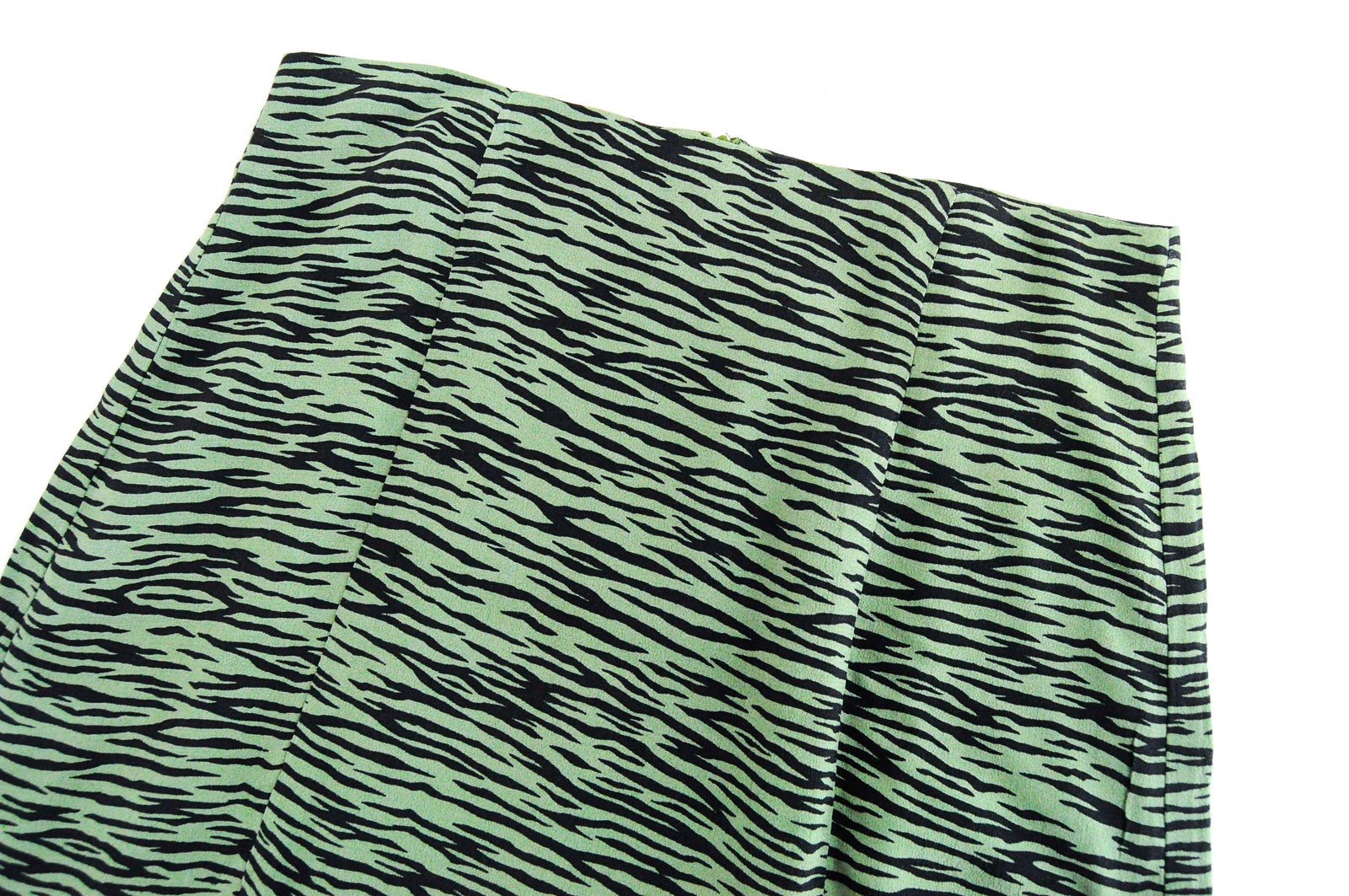 PULL & BEAR Women Skirt M Green Zebra Print Patterned Short Lined Mini Slits