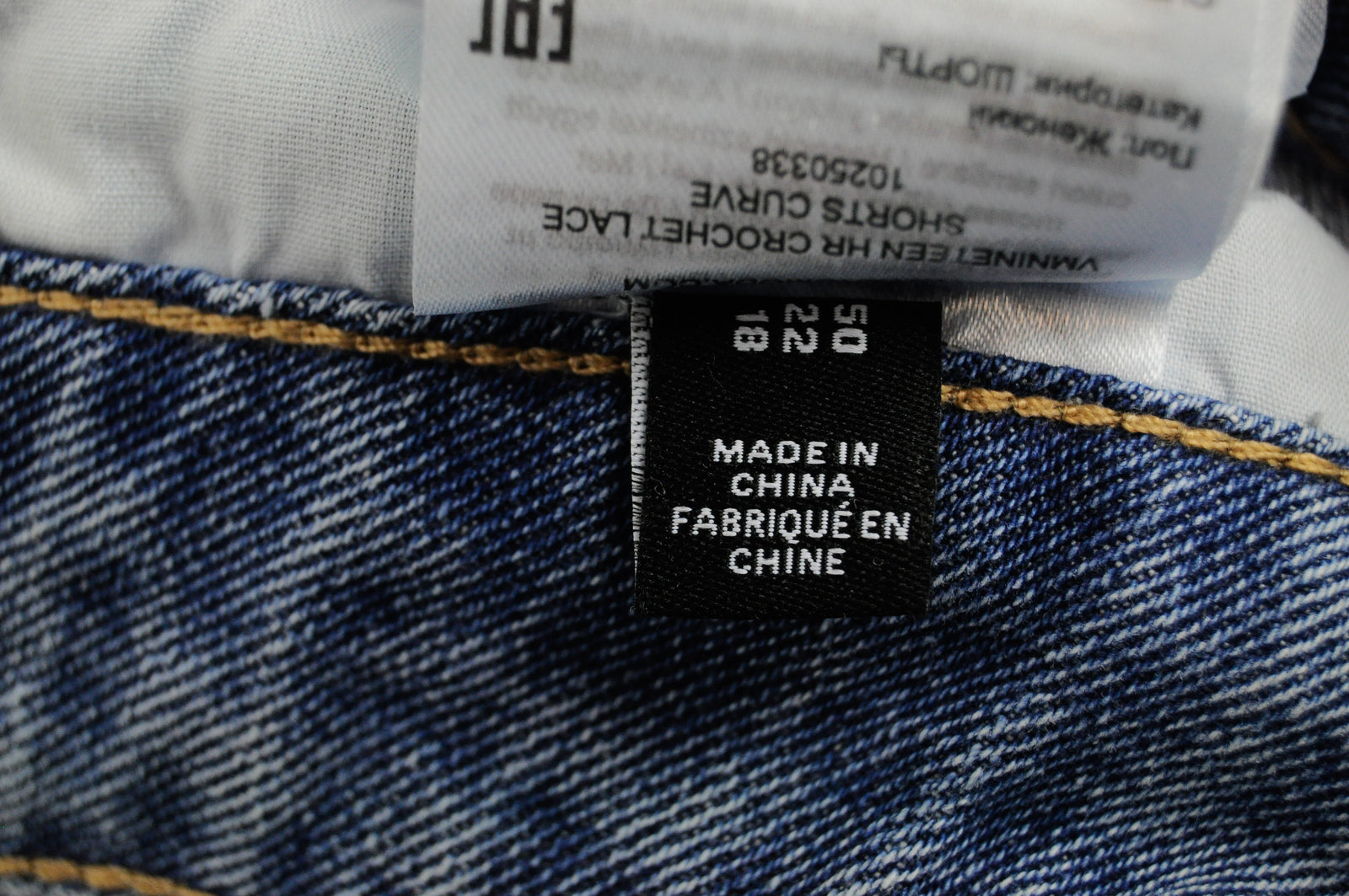 VERO MODA moteriški šortai, UK22, mėlyni džinsiniai, grynos medvilnės, nėriniai, 5 kišenės, laisvalaikio stiliaus.