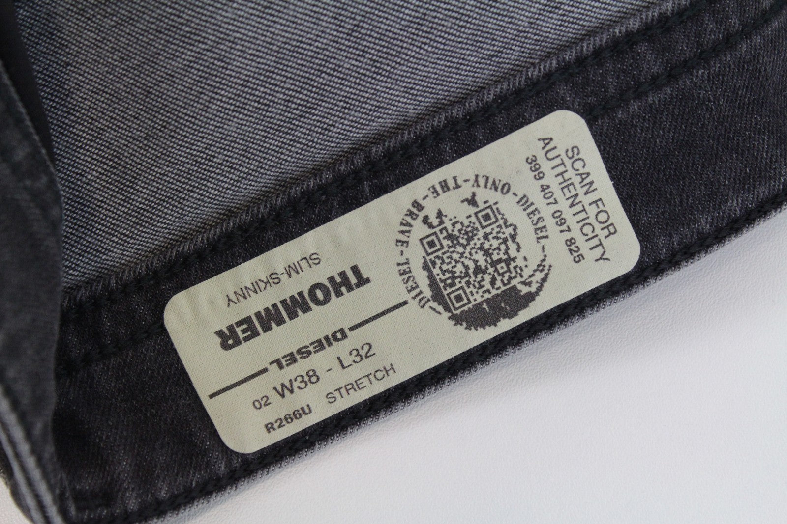 DIESEL Thommer R266U vyriški džinsai W38/L32 Slim Skinny Cotton Stretch Fit pilki skalbinių drabužiai 