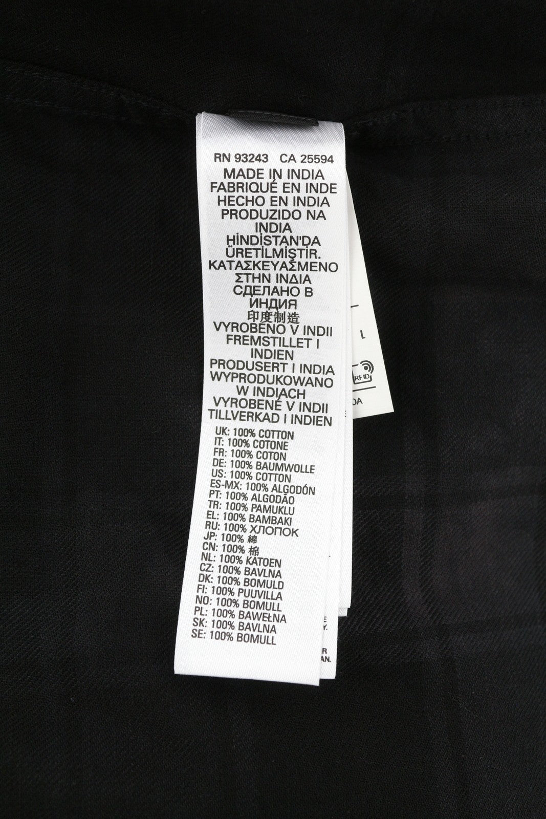 DIESEL S-Jess-Dip vyriški marškinėliai, L dydžio, juodi flaneliniai, su sagomis, languoti, platėjančia kaklo iškirpte, rekomenduojama kaina – 150 €