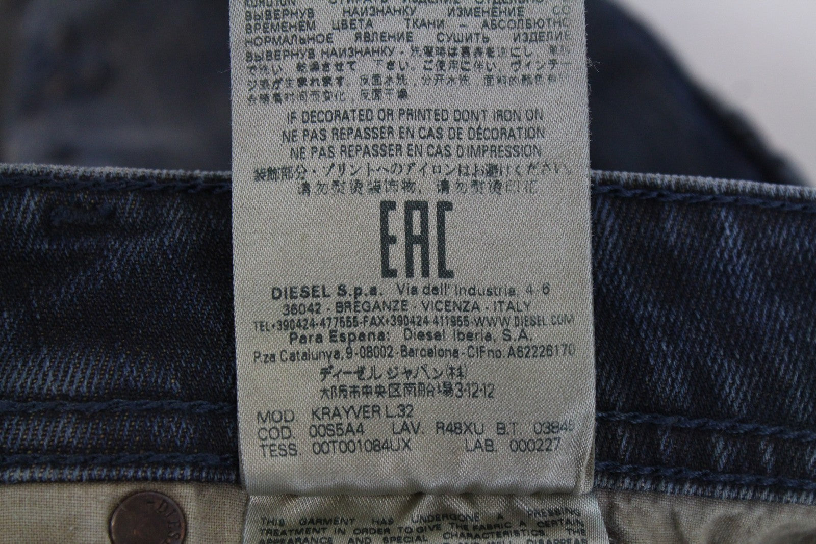 DIESEL Krayver R48XU vyriški džinsai W28/L32 Slim Carrot Fit medvilniniai sendinto mėlyno skalbimo džinsai 