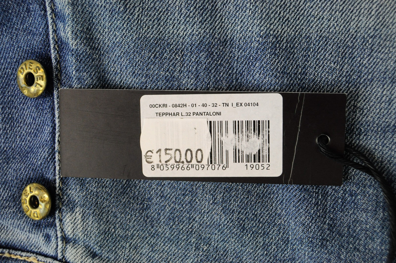 DIESEL Tepphar 0842H vyriški džinsai W40/L32 Slim Carrot Fit mėlyni medvilniniai skalbti džinsai 