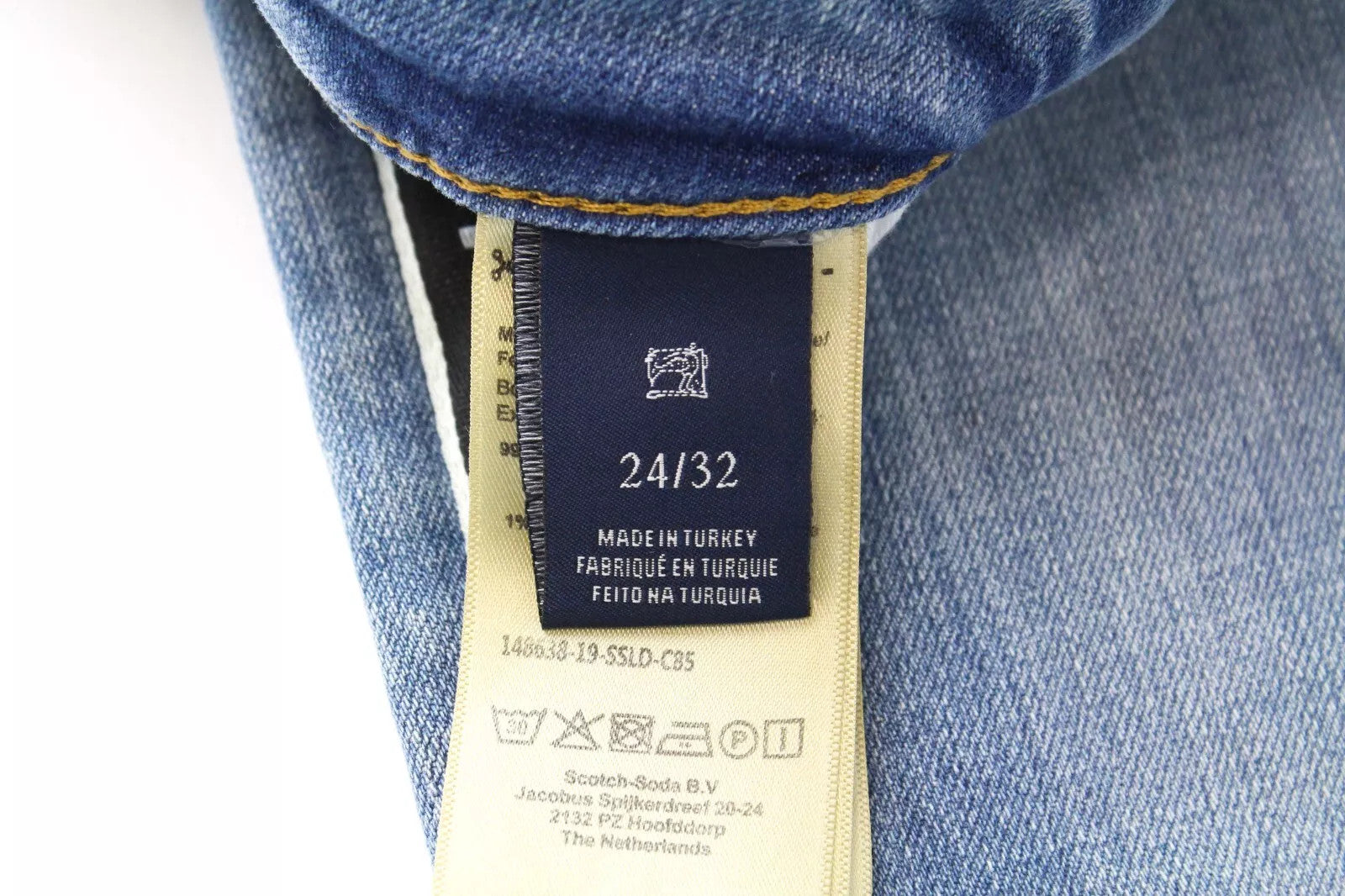 SCOTCH &amp; SODA Petit Ami W24/L32 moteriškos „Boyfriend“ plonos mėlynos tamprios džinsinės kelnės 