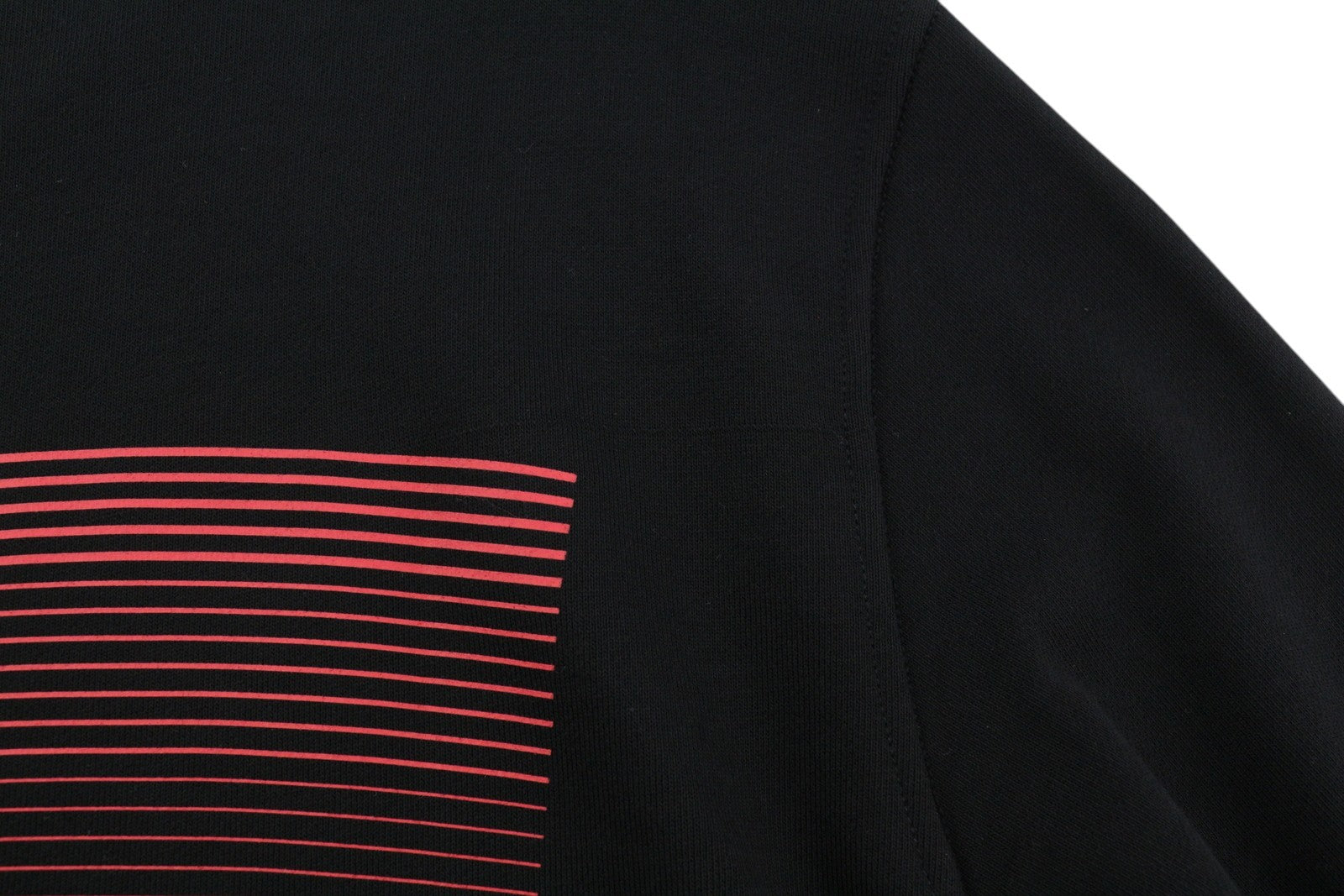 DIESEL S-Ginn-E3 vyriškas džemperis, XL dydžio, juodas, megztinis su apvalia kaklo iškirpte, priekinis logotipas, rekomenduojama kaina – 150 € 