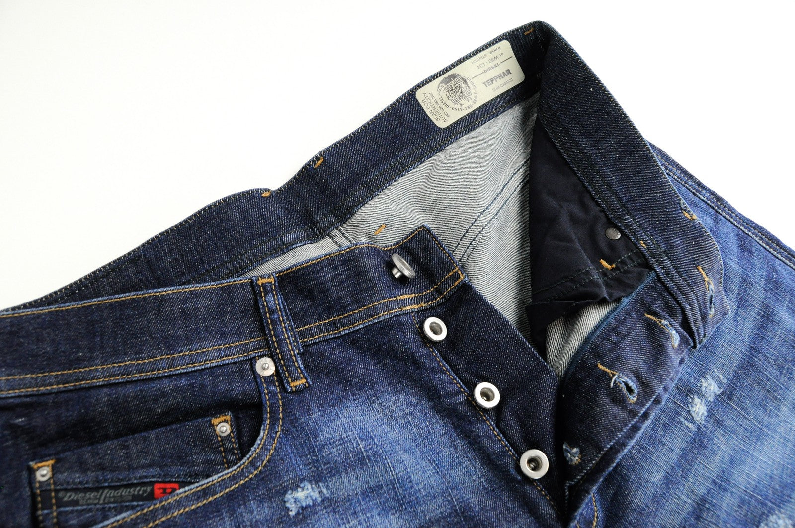 DIESEL Tepphar R7NA8 vyriški džinsai W30/L34 Slim Carrot Fit mėlyni medvilniniai laisvalaikio stiliaus skalbiniai 