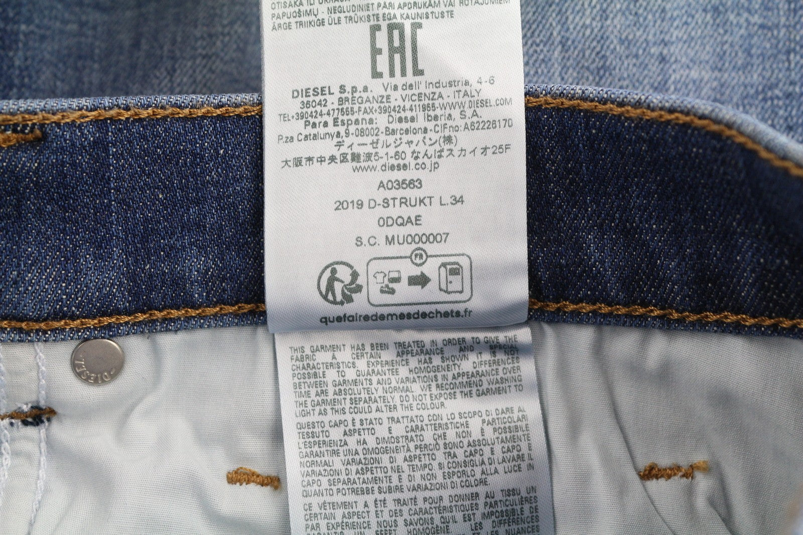 DIESEL 2019 D-Strukt 0DQAE vyriški džinsai W34/L34 Slim Fade Effect Denim, rekomenduojama kaina 175 € 