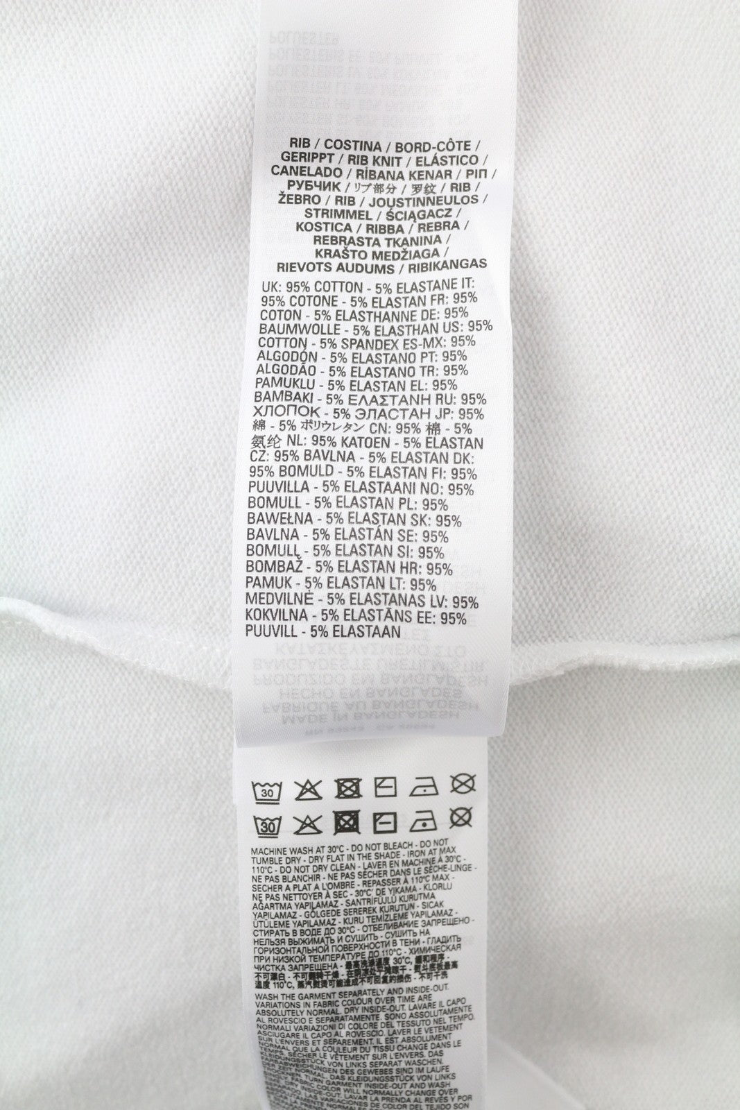 DIESEL S-Ginn-K28 vyriškas džemperis M, baltas, apvalia kaklo iškirpte, priekyje, rekomenduojama kaina – 125 € 