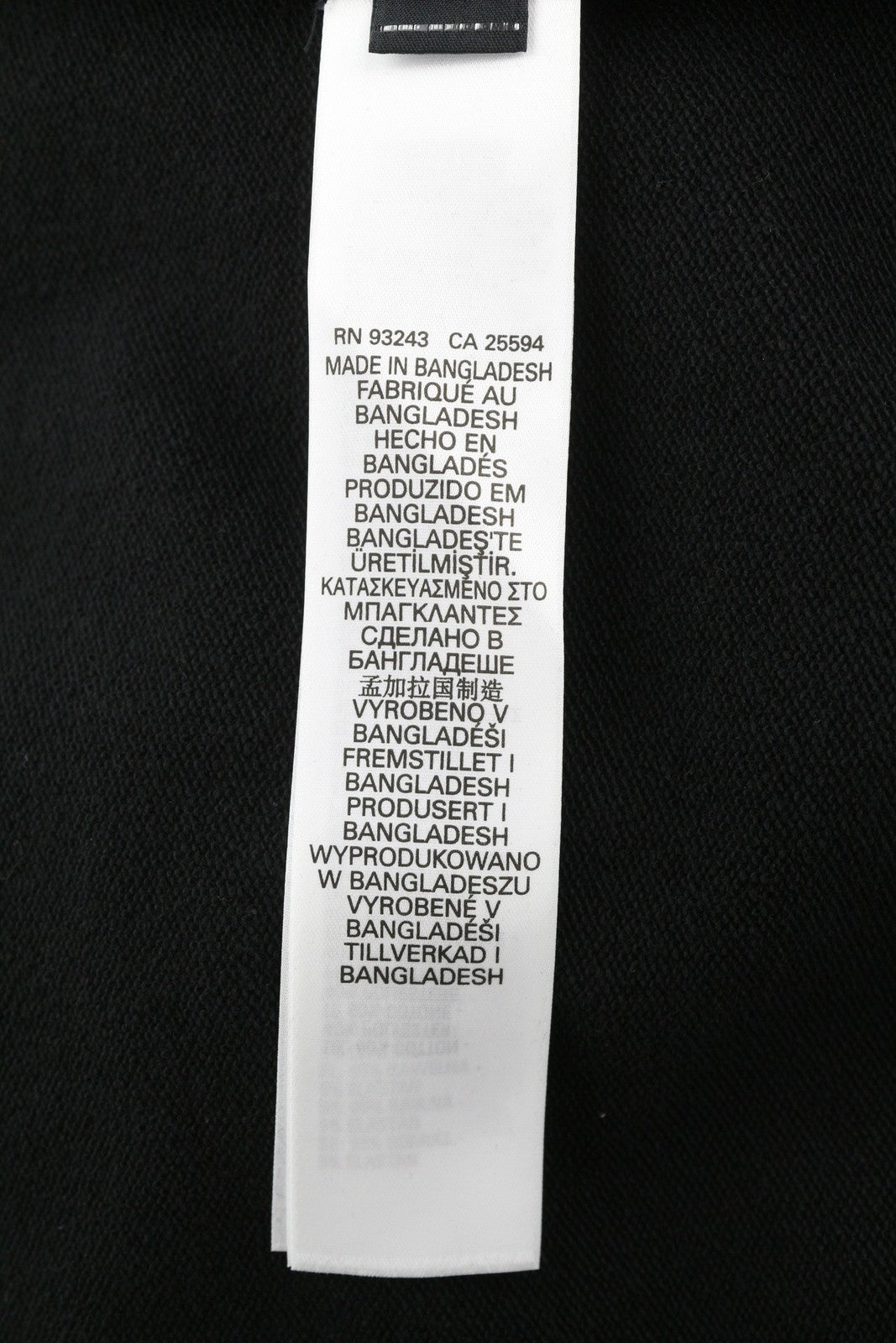 DIESEL S-Ginn-K24 vyriškas džemperis su apvalia kaklo iškirpte ir logotipu priekyje, rekomenduojama kaina – 110 € 