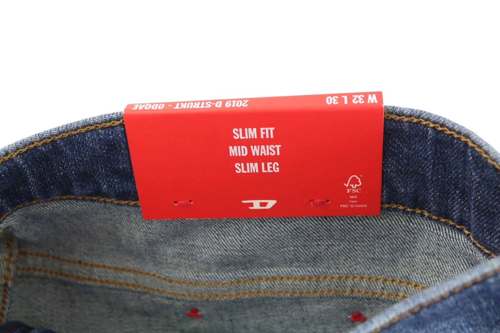 DIESEL 2019 D-Strukt 0DQAE vyriški džinsai W32/L30 Slim Fade Effect Denim, rekomenduojama kaina 175 € 