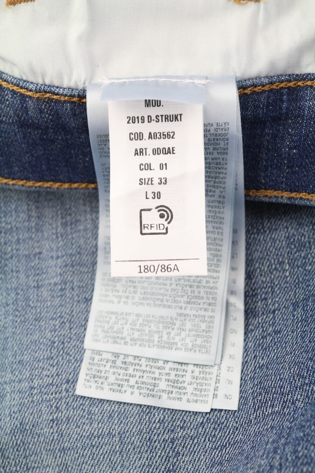 DIESEL 2019 D-Strukt 0DQAE vyriški džinsai W33/L30 Slim Fade Effect Denim, rekomenduojama kaina 175 € 