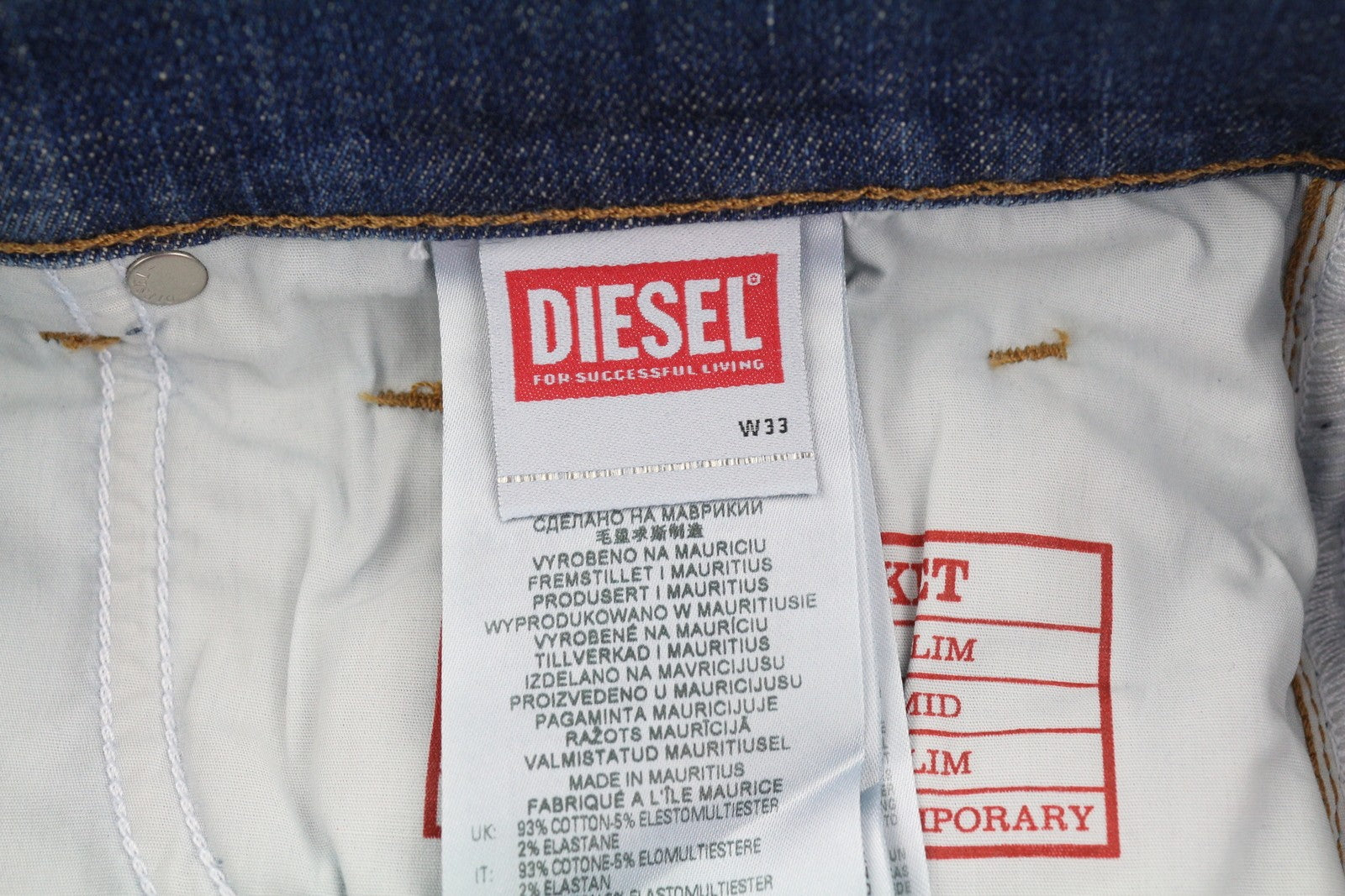 DIESEL 2019 D-Strukt 0DQAE vyriški džinsai W33/L30 Slim Fade Effect Denim, rekomenduojama kaina 175 € 