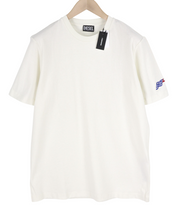 DIESEL T-Just-B67 vyriški marškinėliai su trumpomis rankovėmis, apvalia apykakle, logotipu ir trikotažu. Rekomenduojama kaina – 60 €. 