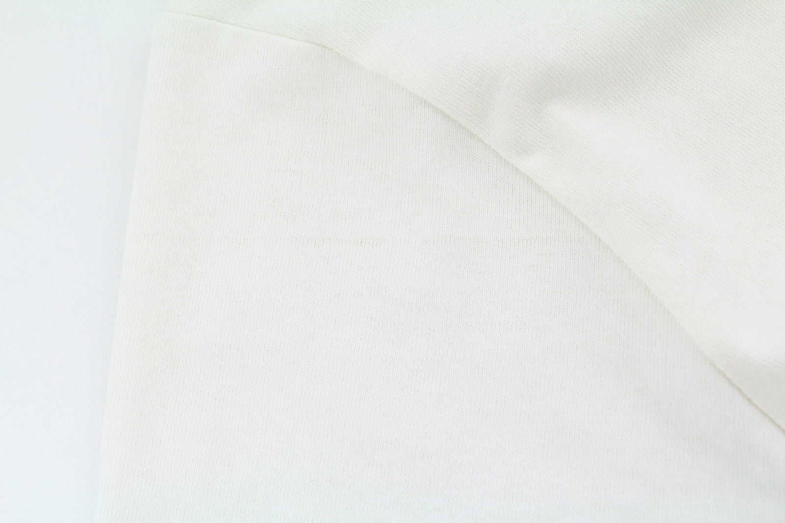 DIESEL T-Just-B67 vyriški marškinėliai su trumpomis rankovėmis, apvalia apykakle, logotipu ir trikotažu. Rekomenduojama kaina – 60 €. 