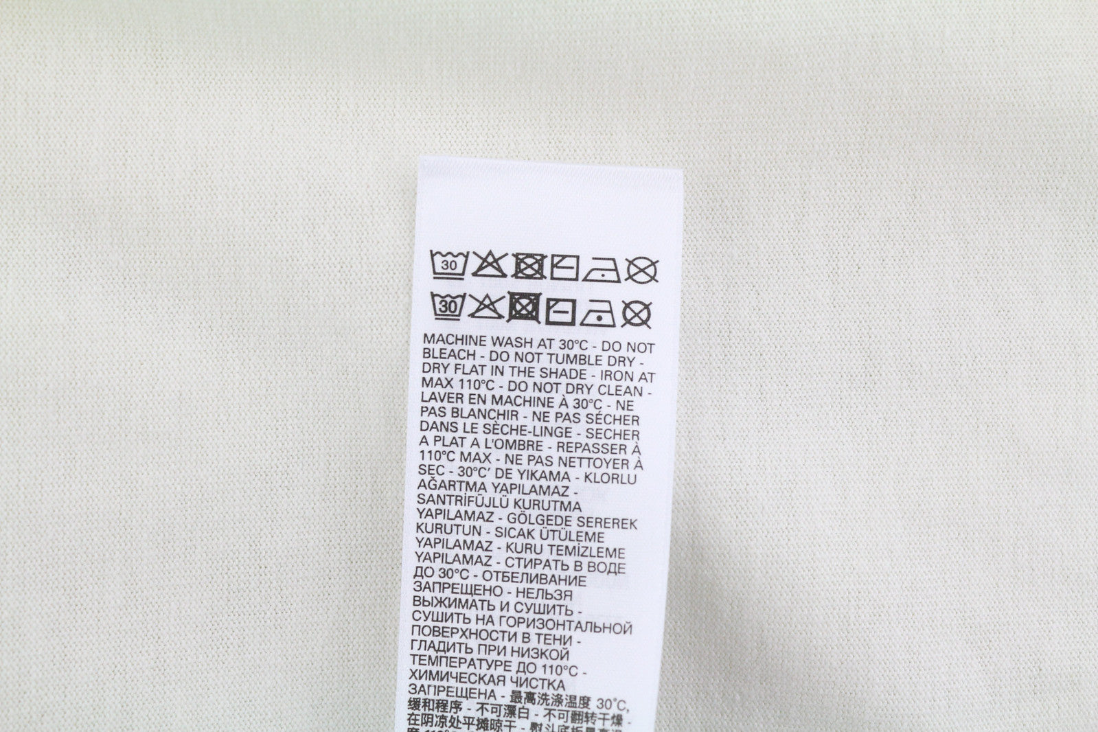 DIESEL T-Just-B67 vyriški marškinėliai su trumpomis rankovėmis, apvalia apykakle ir logotipu, trikotažas, rekomenduojama kaina – 60 € 