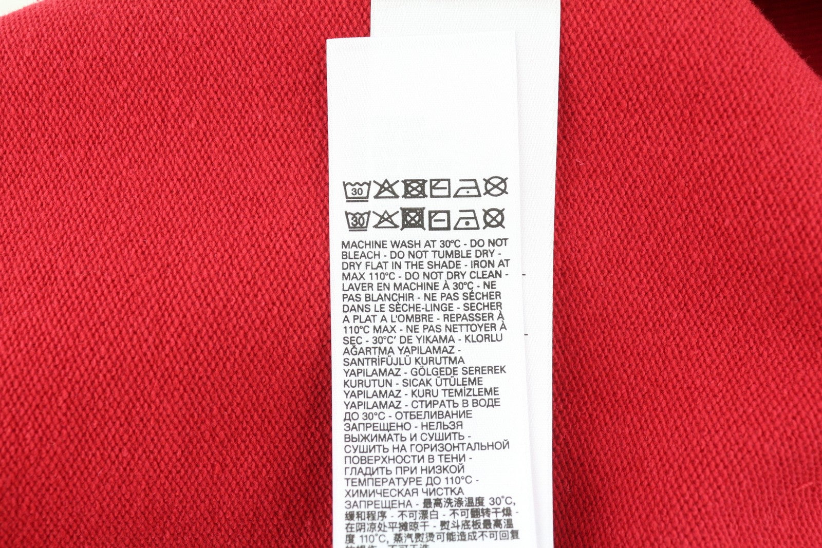 DIESEL S-Ginn-K25 vyriškas džemperis, raudonas, L dydžio, su apvalia kaklo iškirpte ir logotipu priekyje, rekomenduojama kaina – 125 € 