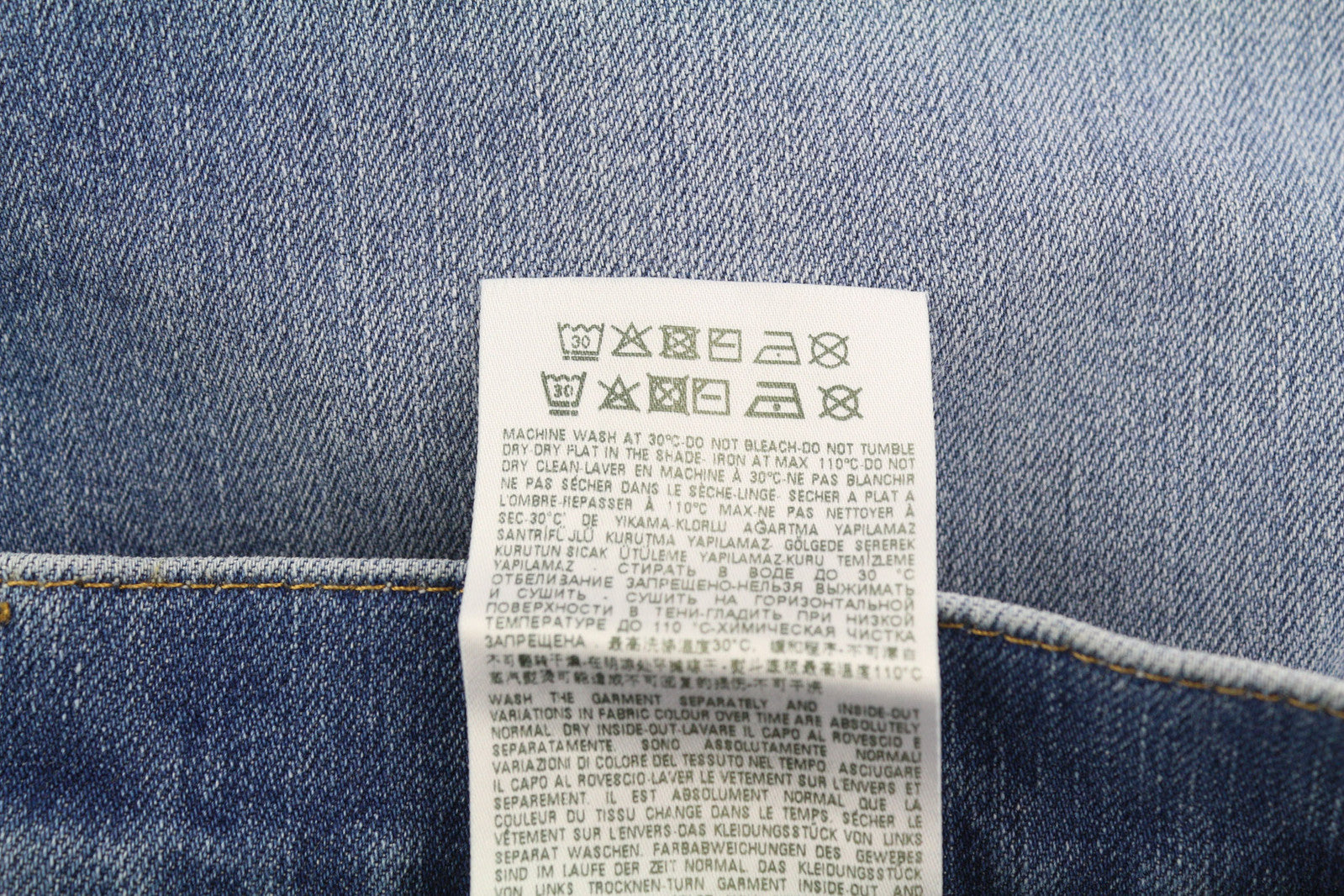 DIESEL 2020 D-Viker 0EHAJ vyriški džinsai W32/L30 vidutinio juosmens, įprasto kirpimo, tiesios klešnės 