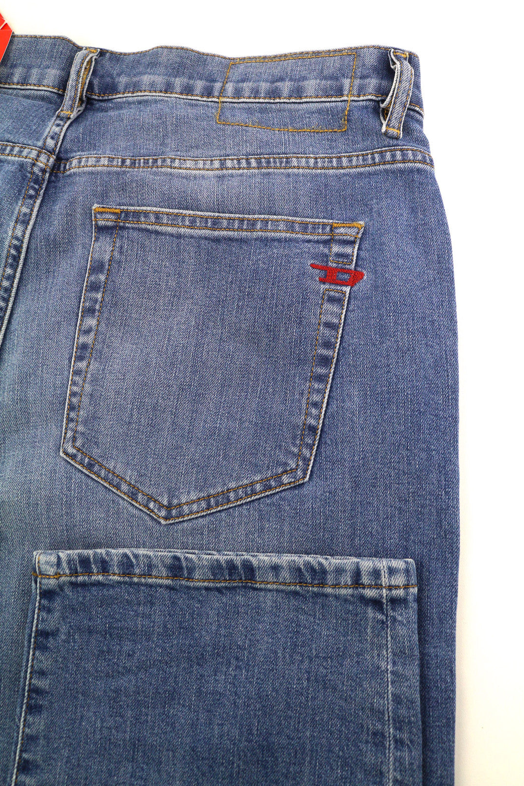 DIESEL 2020 D-Viker 0EHAJ vyriški džinsai W32/L30 vidutinio juosmens, įprasto kirpimo, tiesios klešnės 