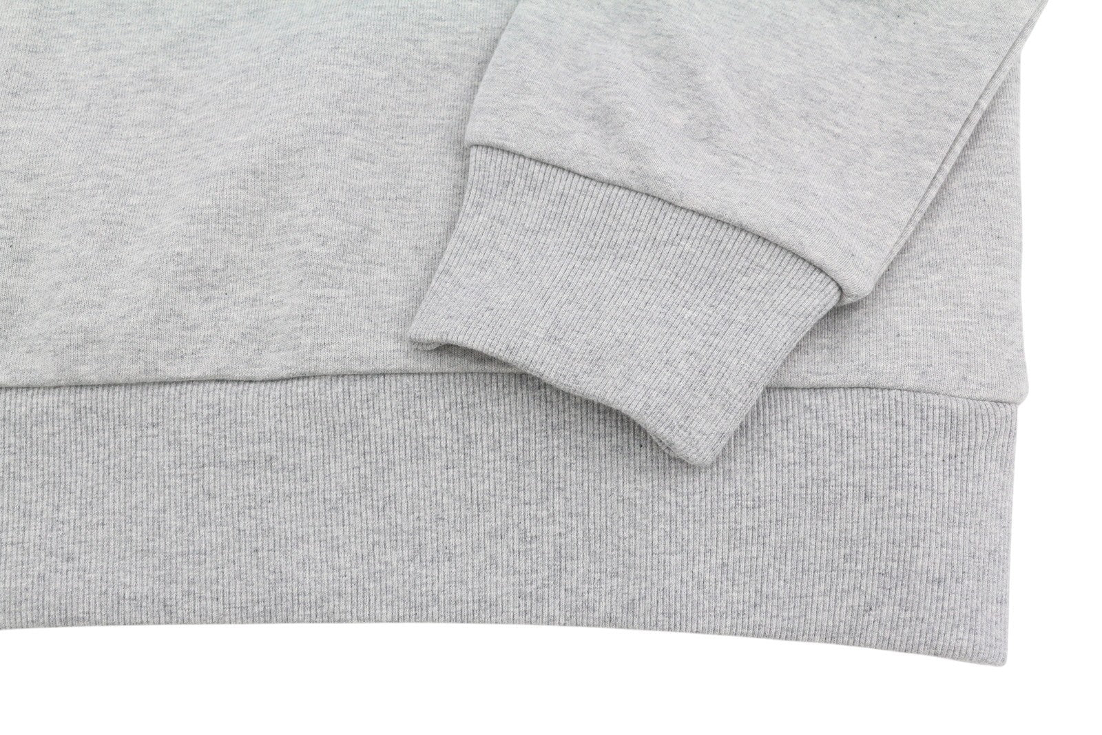 DIESEL S-Girk-K12 vyriškas džemperis M melanžo pilkos spalvos su apvalia kaklo iškirpte ir logotipu, rekomenduojama kaina – 100 € 