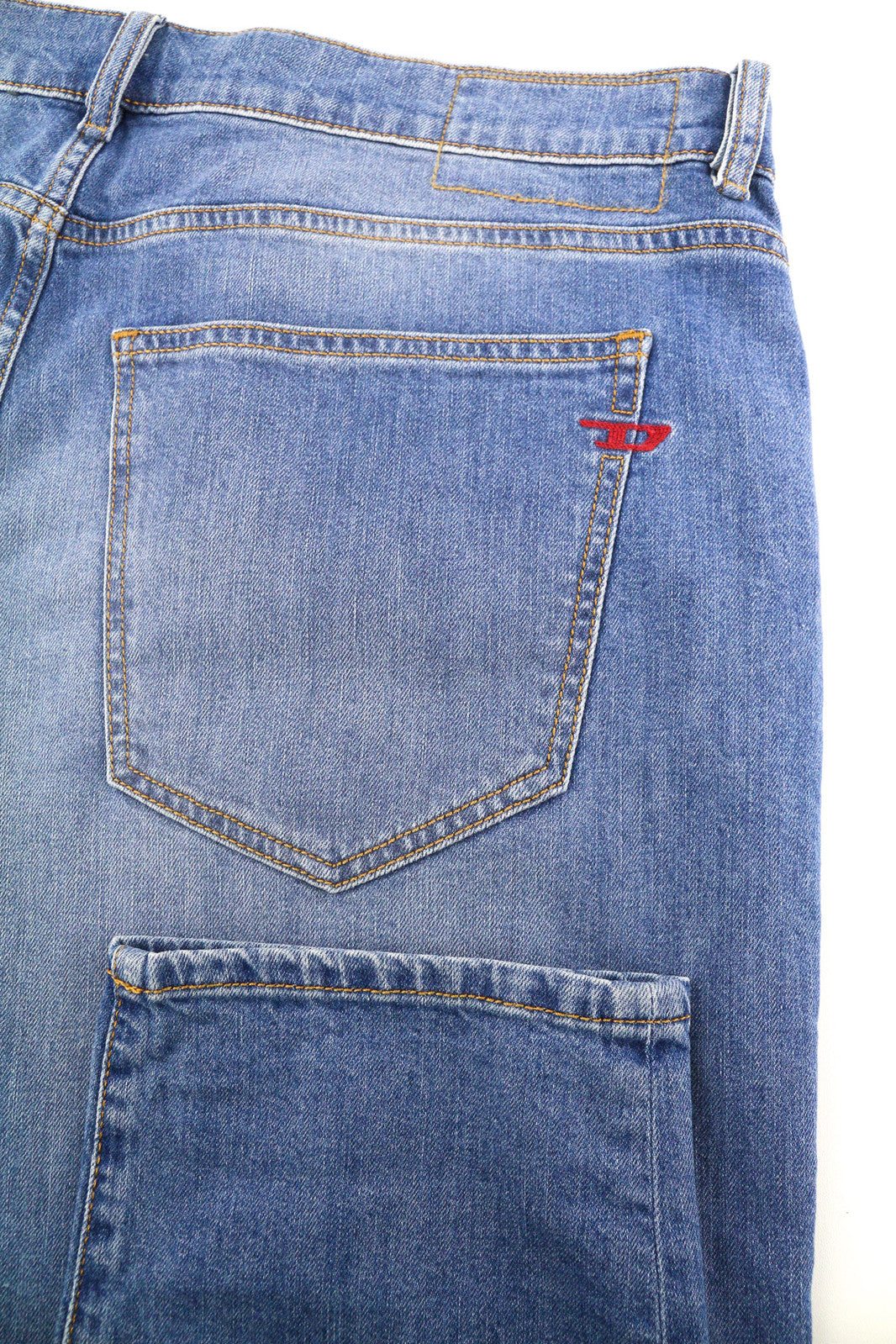 DIESEL 2019 D-Strukt 0EHAJ vyriški džinsai W40/L34 Slim Fit vidutinio juosmens, skalbtos mėlynos spalvos 