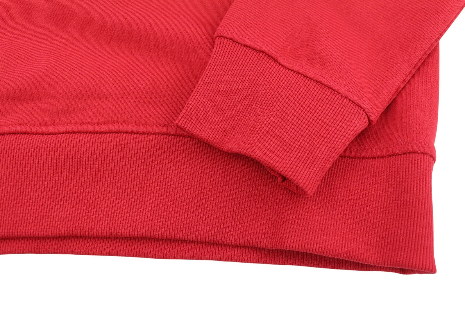 DIESEL S-Ginn-Hood-E6 vyriškas džemperis su gobtuvu, L dydžio, raudonas, su kengūros kišene. Rekomenduojama kaina – 175 €. 