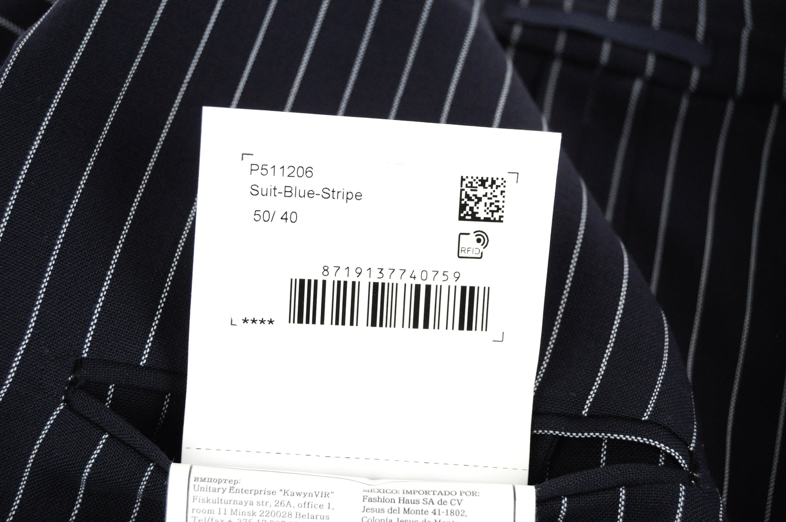 „SUITSUPPLY“ vyriškas „Havana“ švarkas, UK40R, tamsiai mėlynas, dryžuotas, priglundantis, grynos vilnos oficialus drabužis. 