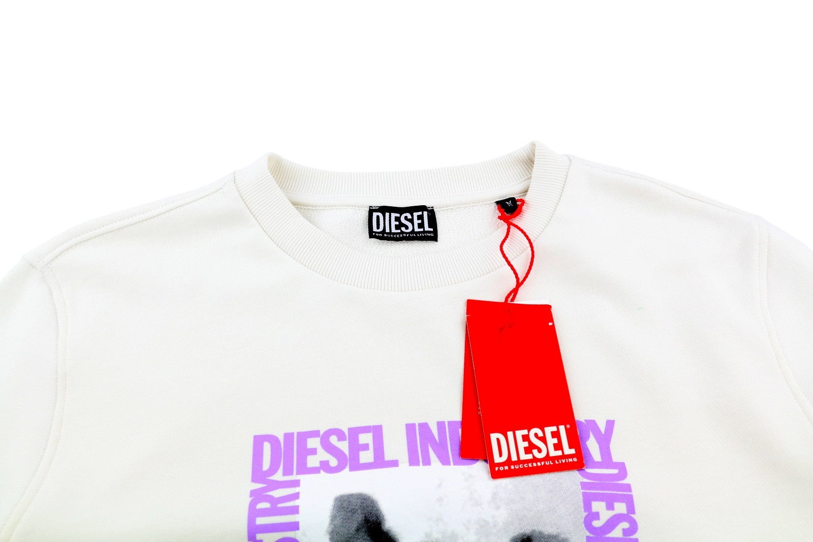 DIESEL S-Ginn-HS3 vyriškas džemperis M, baltas, megztinis apvalia kaklo iškirpte, priekinis logotipas, rekomenduojama kaina – 125 € 