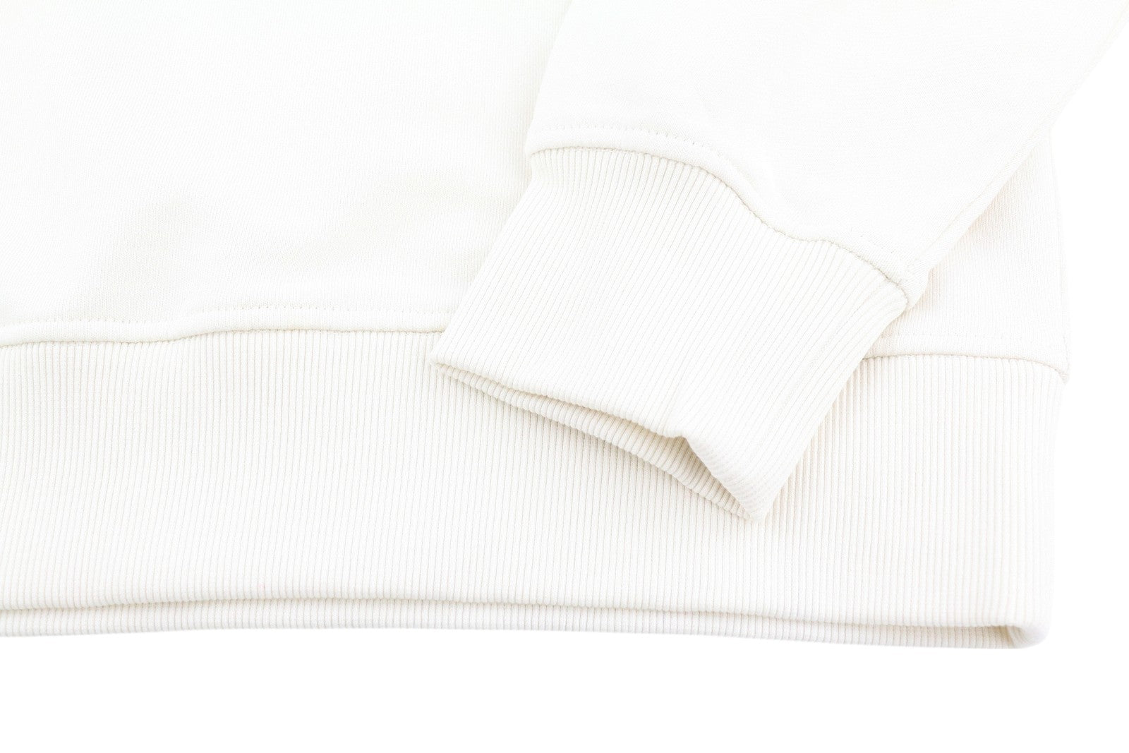 DIESEL S-Ginn-HS3 vyriškas džemperis M, baltas, megztinis apvalia kaklo iškirpte, priekinis logotipas, rekomenduojama kaina – 125 € 