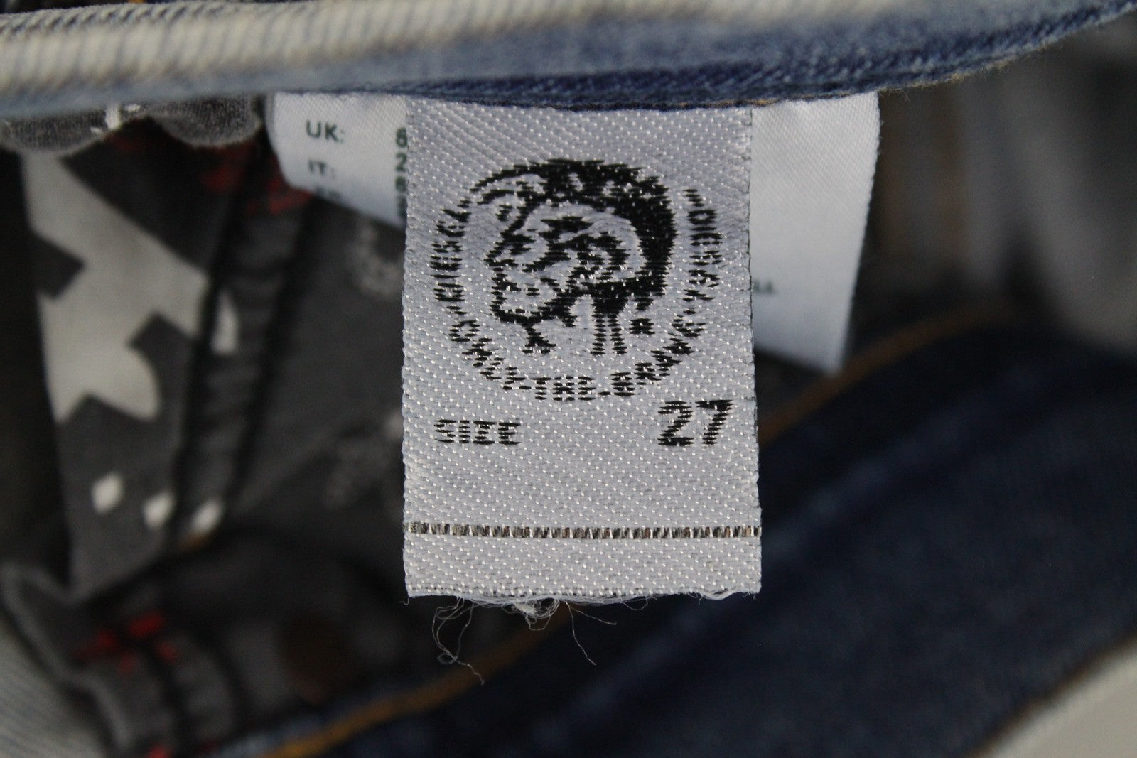 DIESEL Tepphar 080AC vyriški džinsai W27/L32 Slim morkų mėlynos spalvos, tamprios, plėšytos medvilnės 