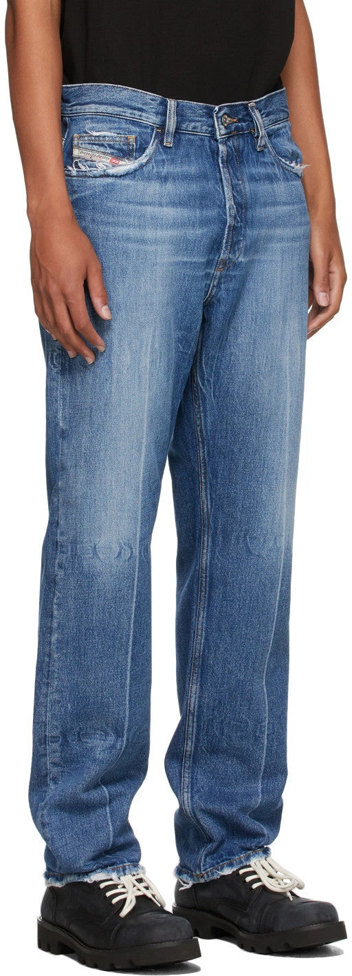 DIESEL D-Macs 09A25 vyriški džinsai W30/L30 tiesaus kirpimo, skalbto džinso imitacijos, rekomenduojama kaina – 250 € 