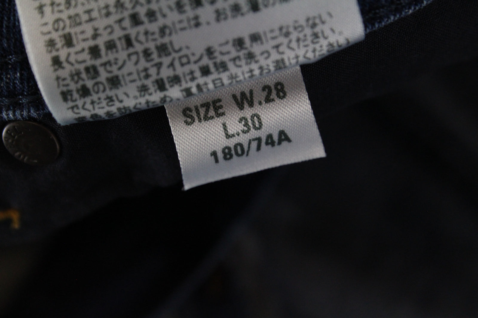 DIESEL Krayver R6ZD4 vyriški mėlyni džinsai W28/L30 Slim morkų rašto plėšytos medvilnės tamprės 