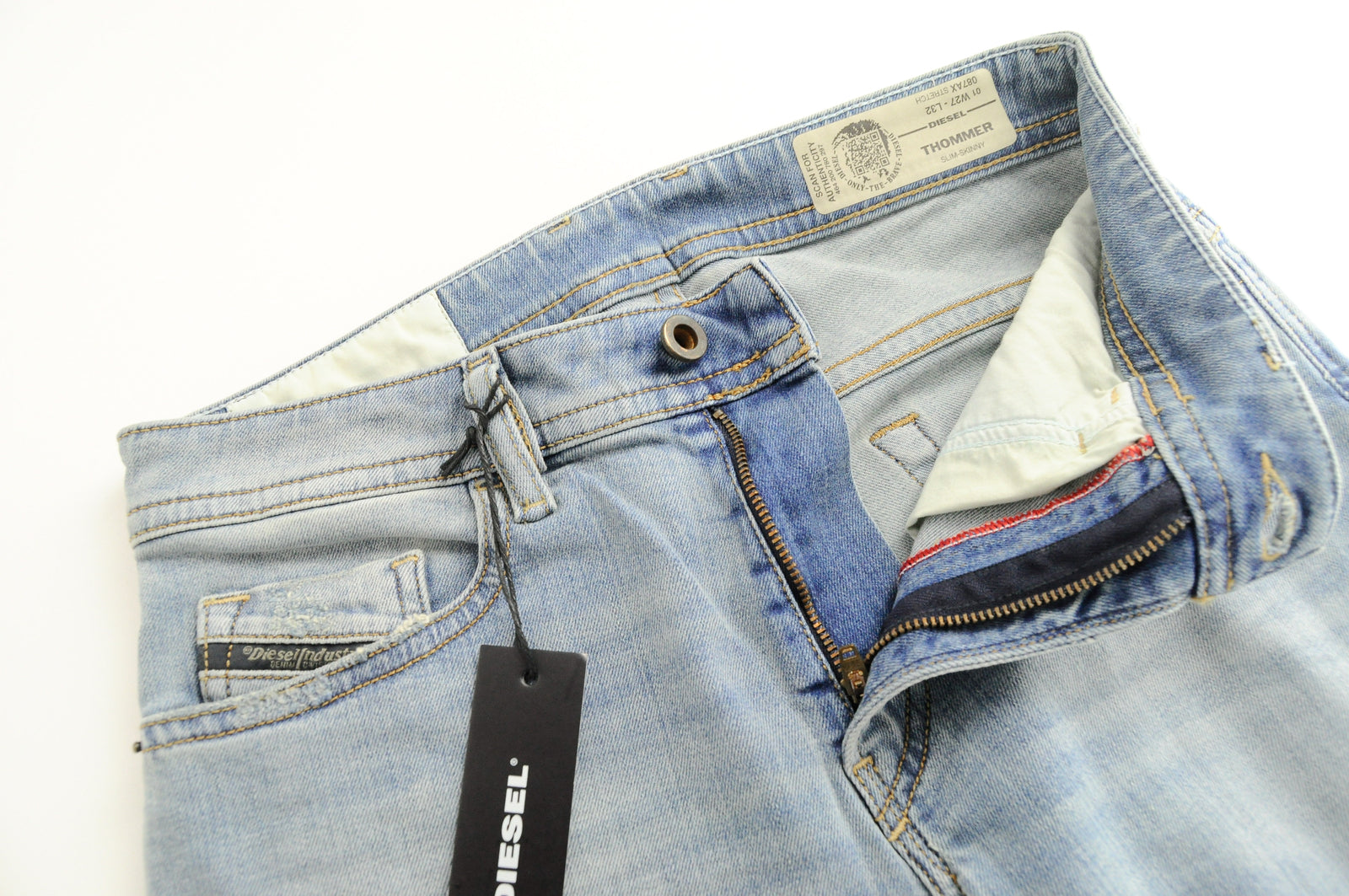 DIESEL Thommer 087AX vyriški mėlyni džinsai W27/L32 plėšyti, skalbti, ploni, aptempti džinsai 