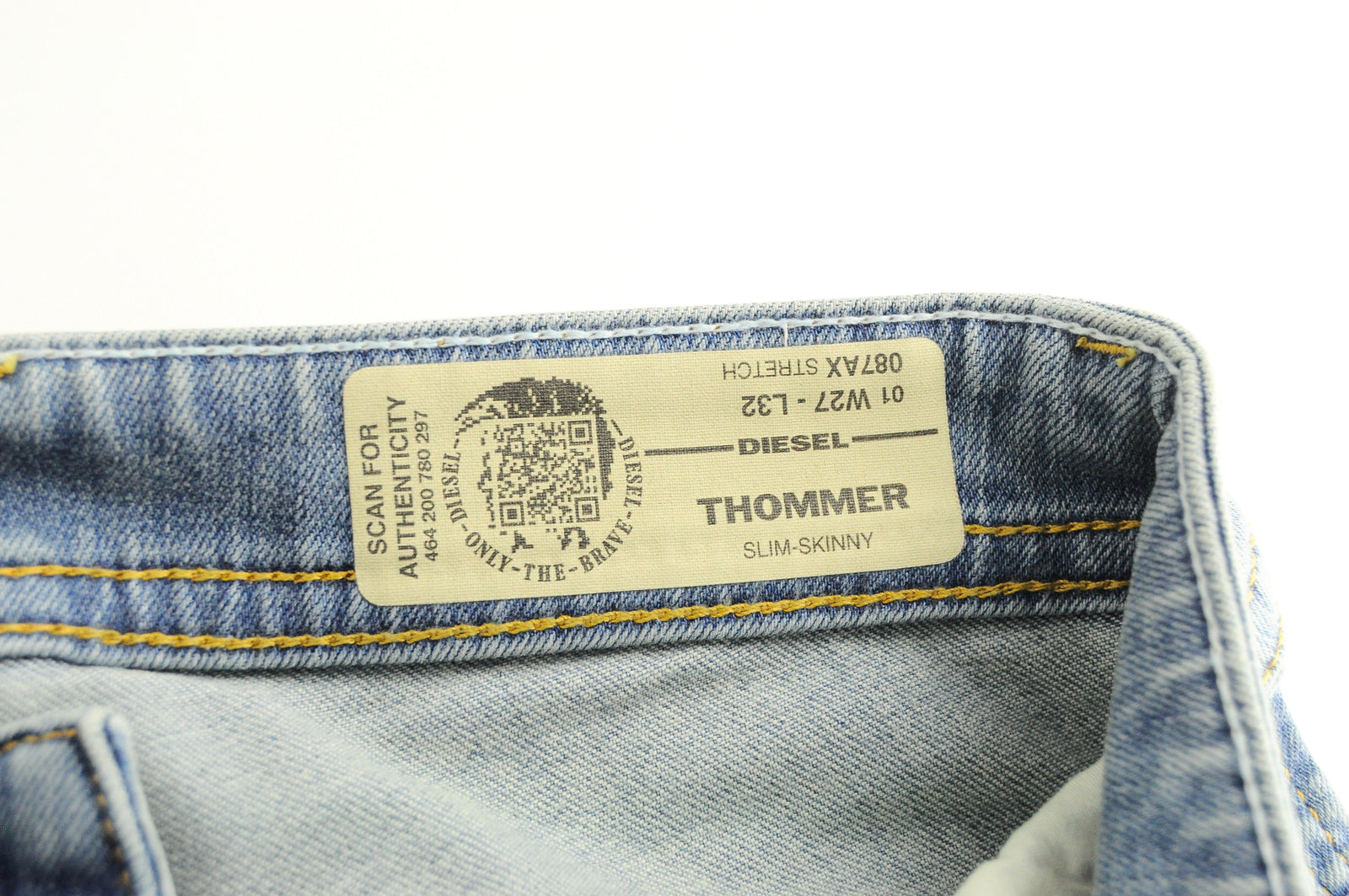 DIESEL Thommer 087AX vyriški mėlyni džinsai W27/L32 plėšyti, skalbti, ploni, aptempti džinsai 