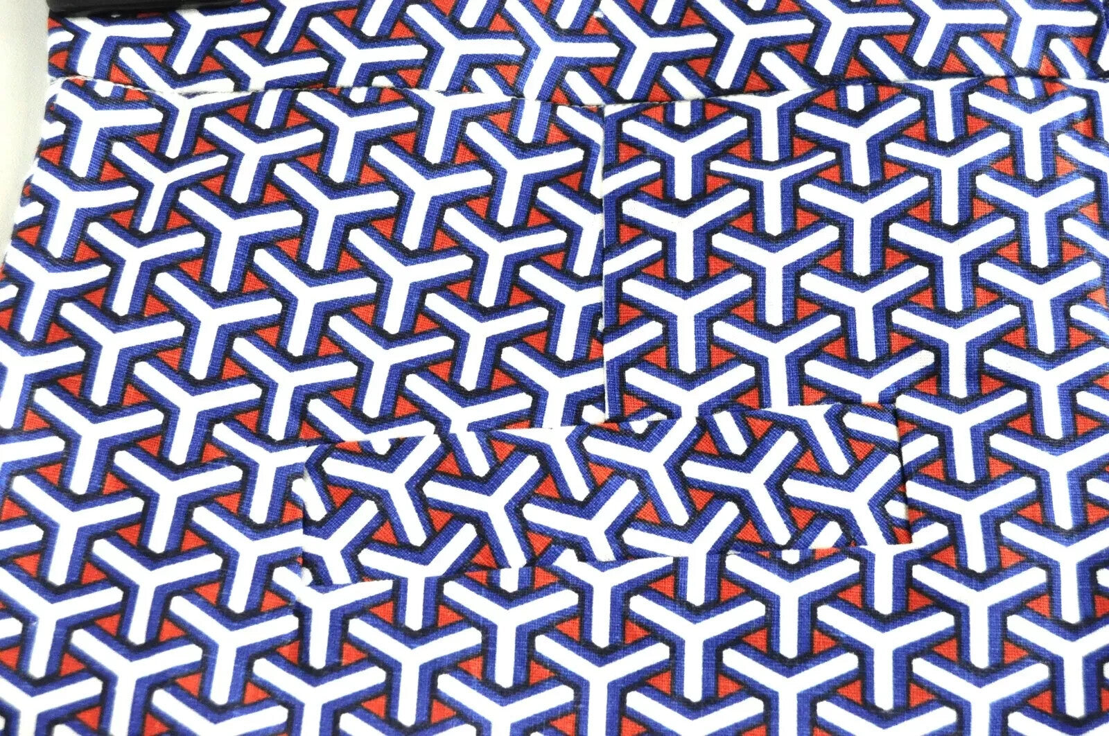 SUITSUPPLY moteriški šortai, 40 dydis, mėlyni, raudoni, balti, raštuoti, su užtrauktuku, vasariniai 