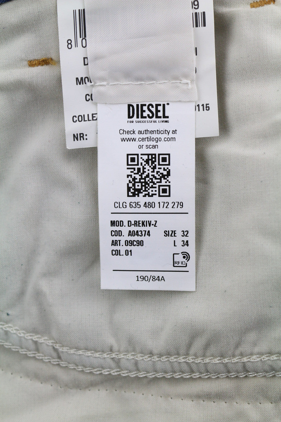 DIESEL D-Rekiv-Z 09C90 vyriški džinsai W32/L34, plėšyti, tiesūs, skalbti, rekomenduojama kaina – 295 € 