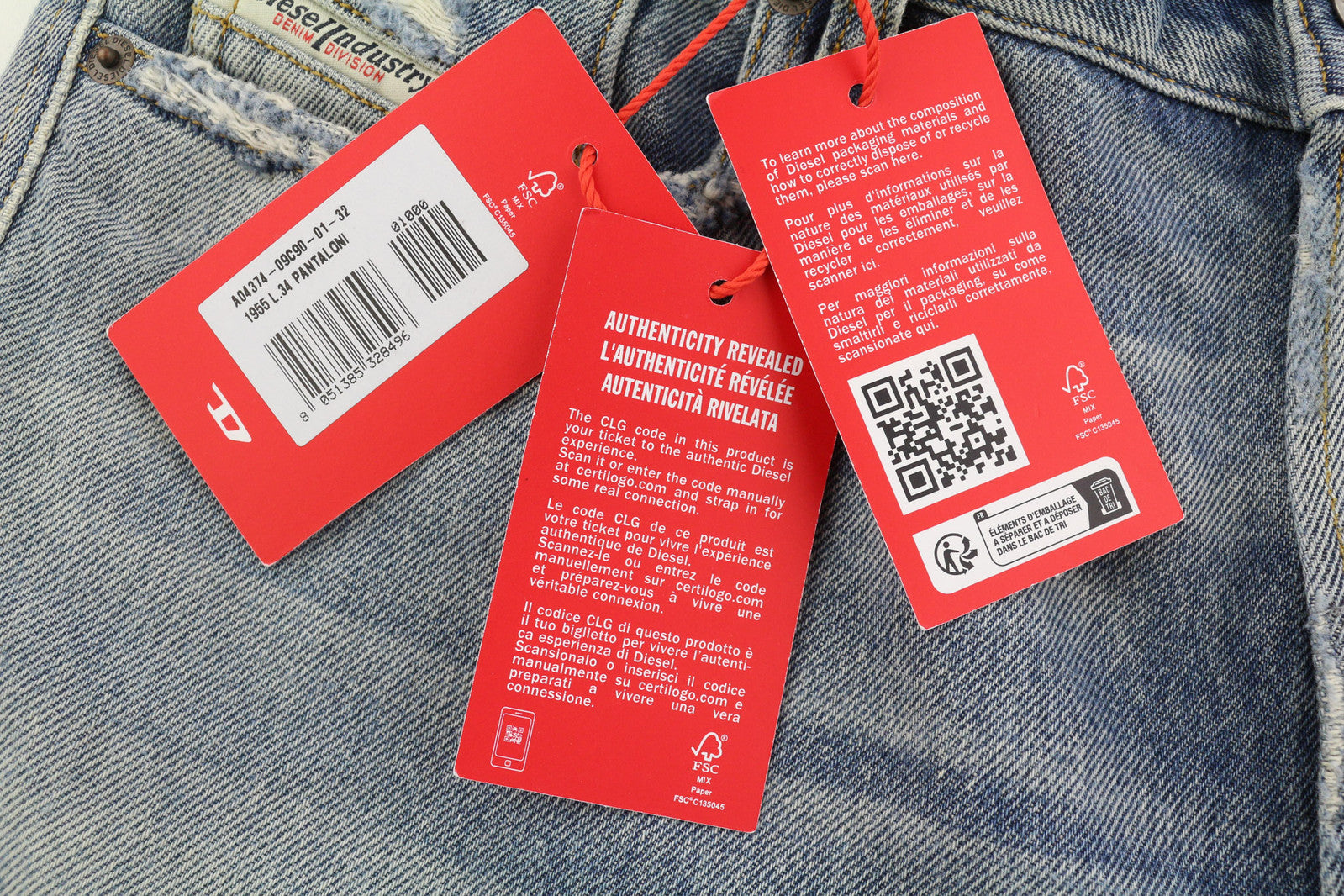 DIESEL D-Rekiv-Z 09C90 vyriški džinsai W32/L34, plėšyti, tiesūs, skalbti, rekomenduojama kaina – 295 € 