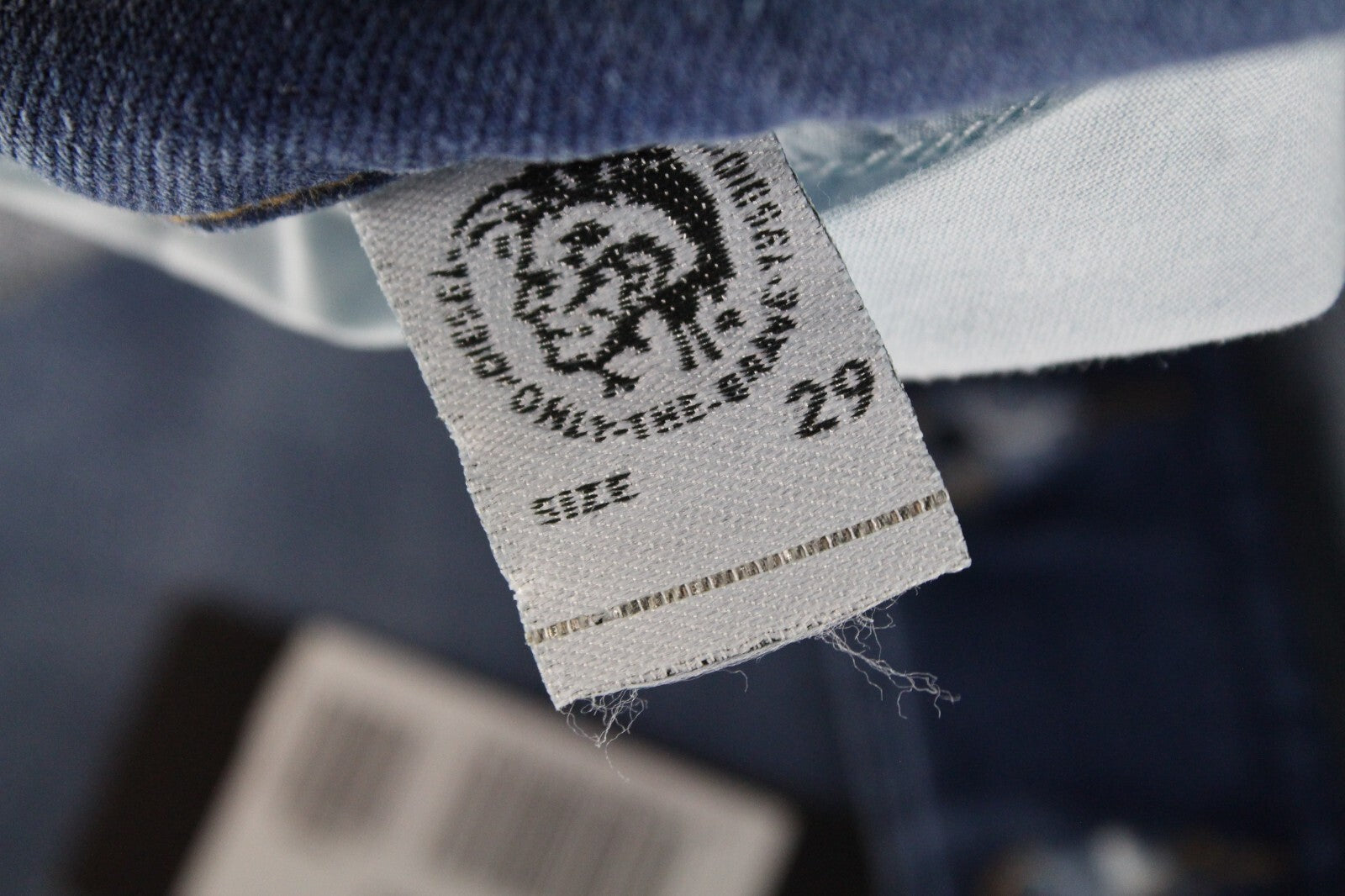 DIESEL Tepphar-X R8XA3 vyriški mėlyni džinsai W29/L34 ploni morkų rašto medvilniniai tamprūs džinsai 