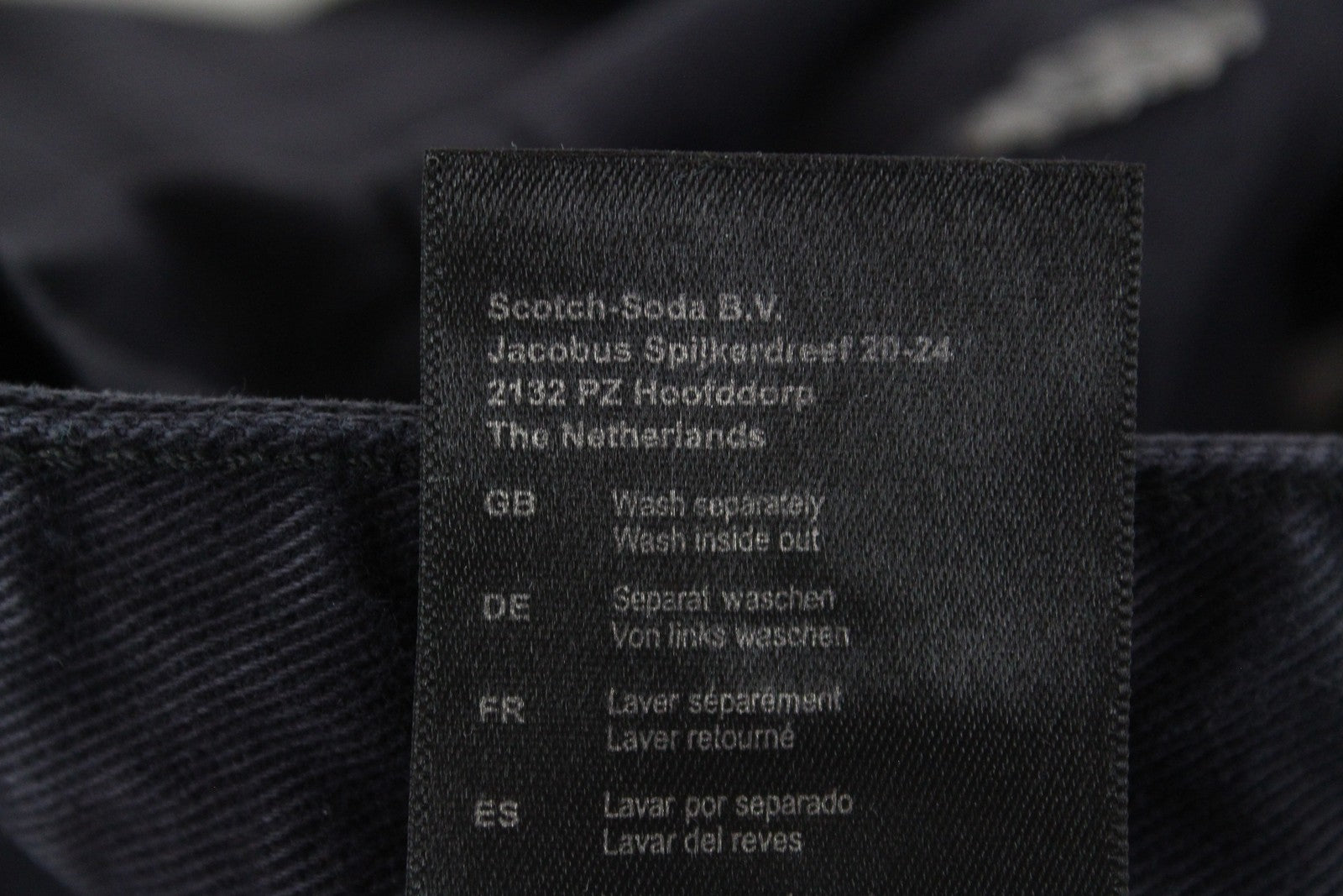 MAISON SCOTCH moteriški džinsai W29/L34 Slim boyfriend fit, medvilniniai, tamsiai mėlyni, su užtrauktuku ir plėšytomis juostelėmis 