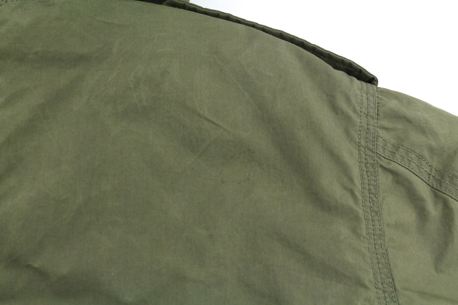 DIESEL W-Terry moteriška striukė S, žalia, parka su užtrauktuku ir gobtuvu, šerpų pamušalu. RMK 395 € 